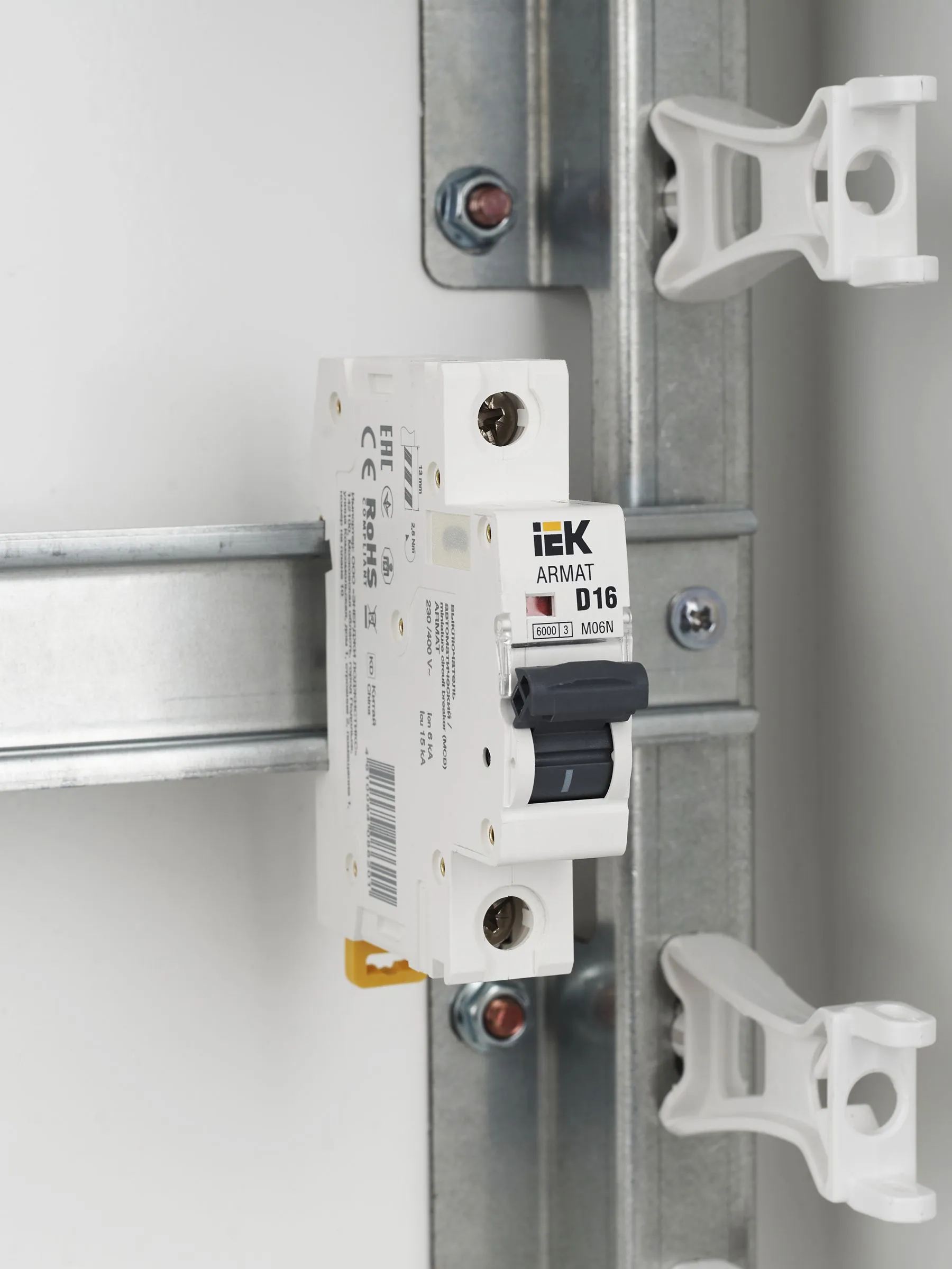 ARMAT Автоматический выключатель M06N 1P D 16А IEK - Фото 10