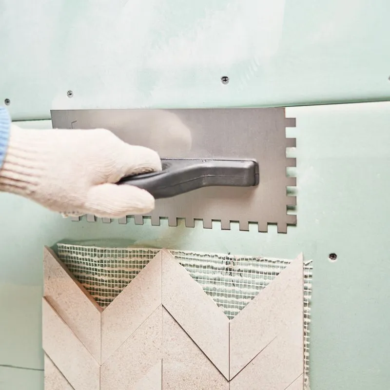 Гладилка нержавеющая 130х270 мм, зуб 10х10 мм, пластиковая ручка REXANT - Фото 2