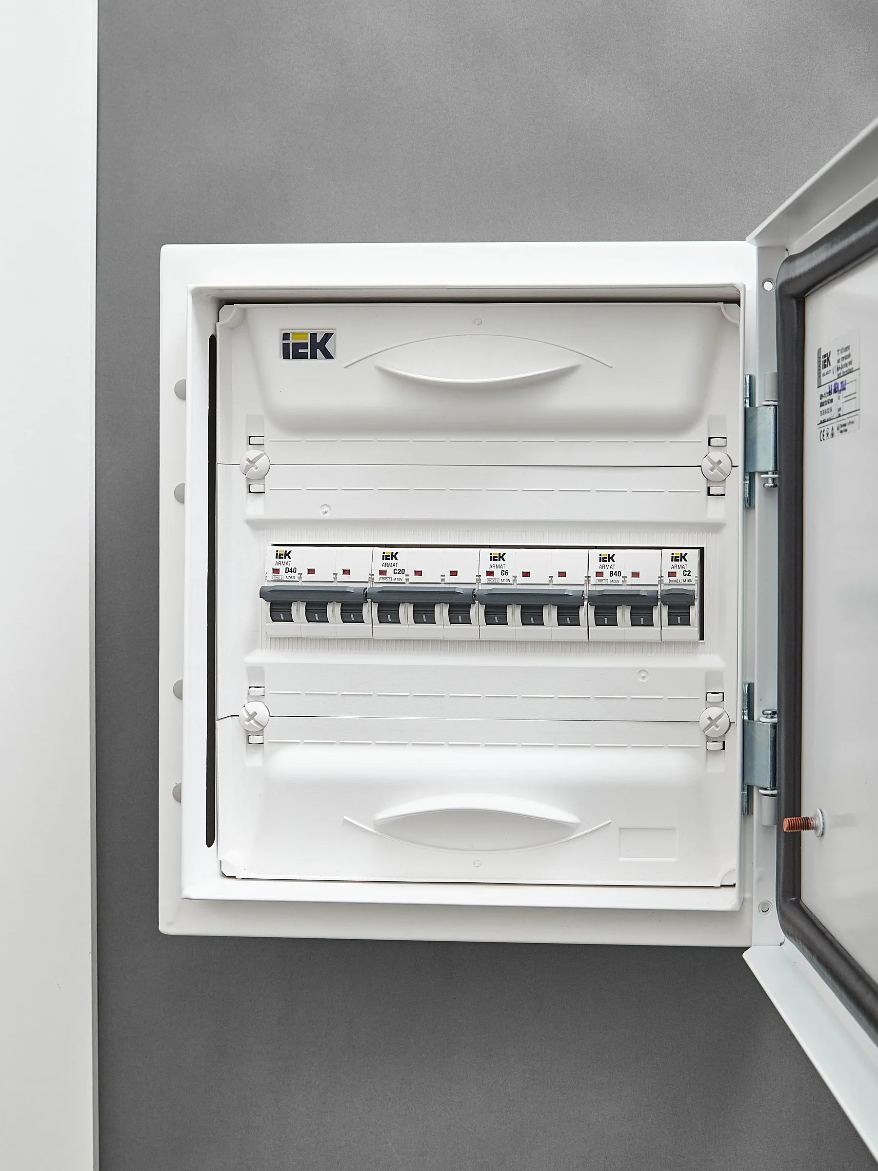 ARMAT Автоматический выключатель M10N 3P C 6А IEK - Фото 6