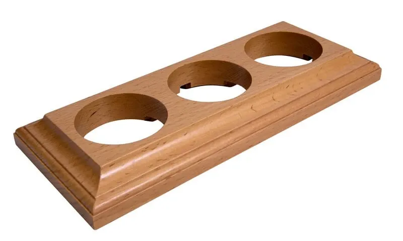 Рамка трехместная "Престиж" без тонировки, для наружного и внутреннего монтажа, ТМ "МезонинЪ" GE7070