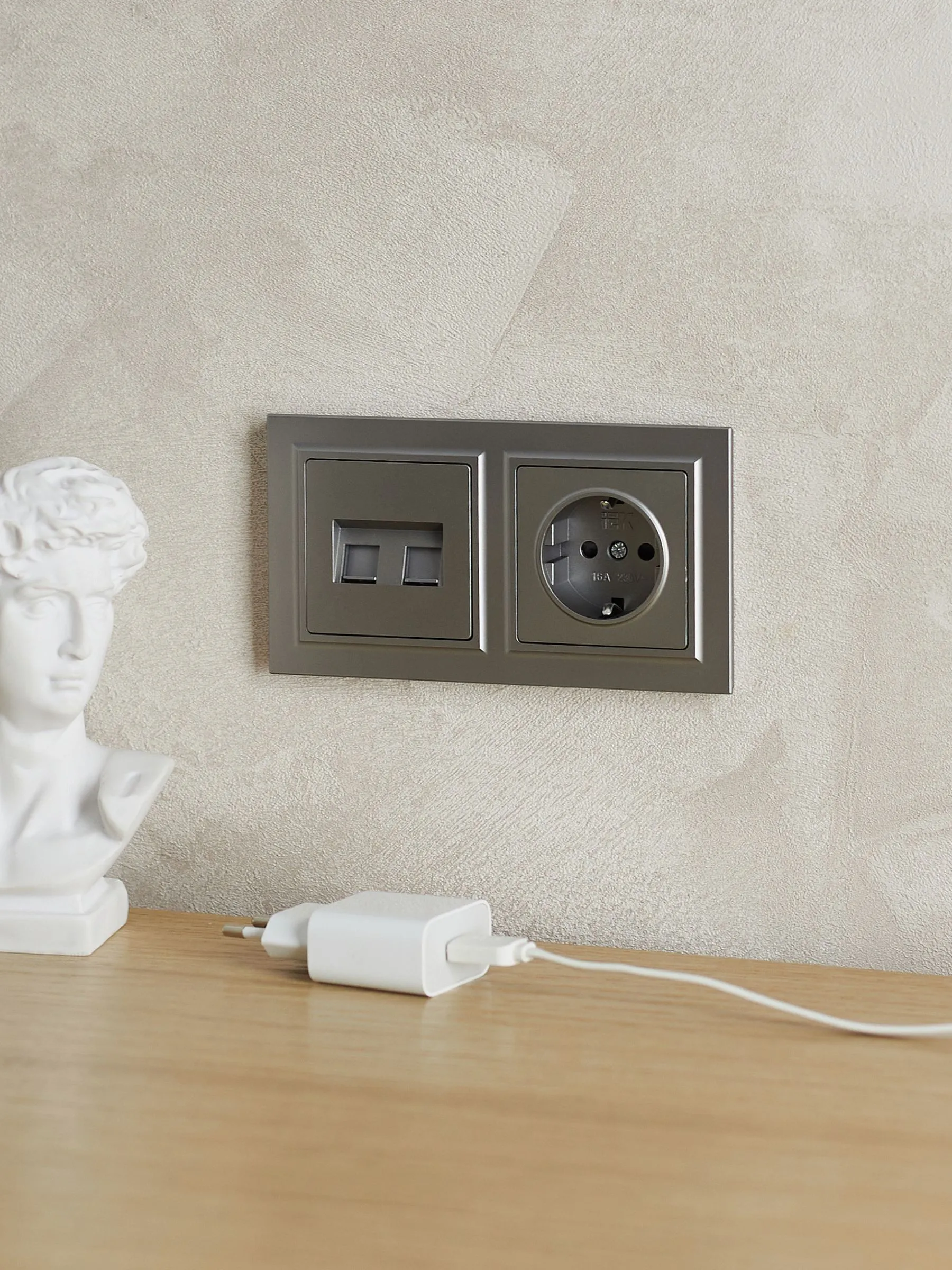 BRITE Рамка 2-местная РУ-2-БрС сталь IEK - Фото 2