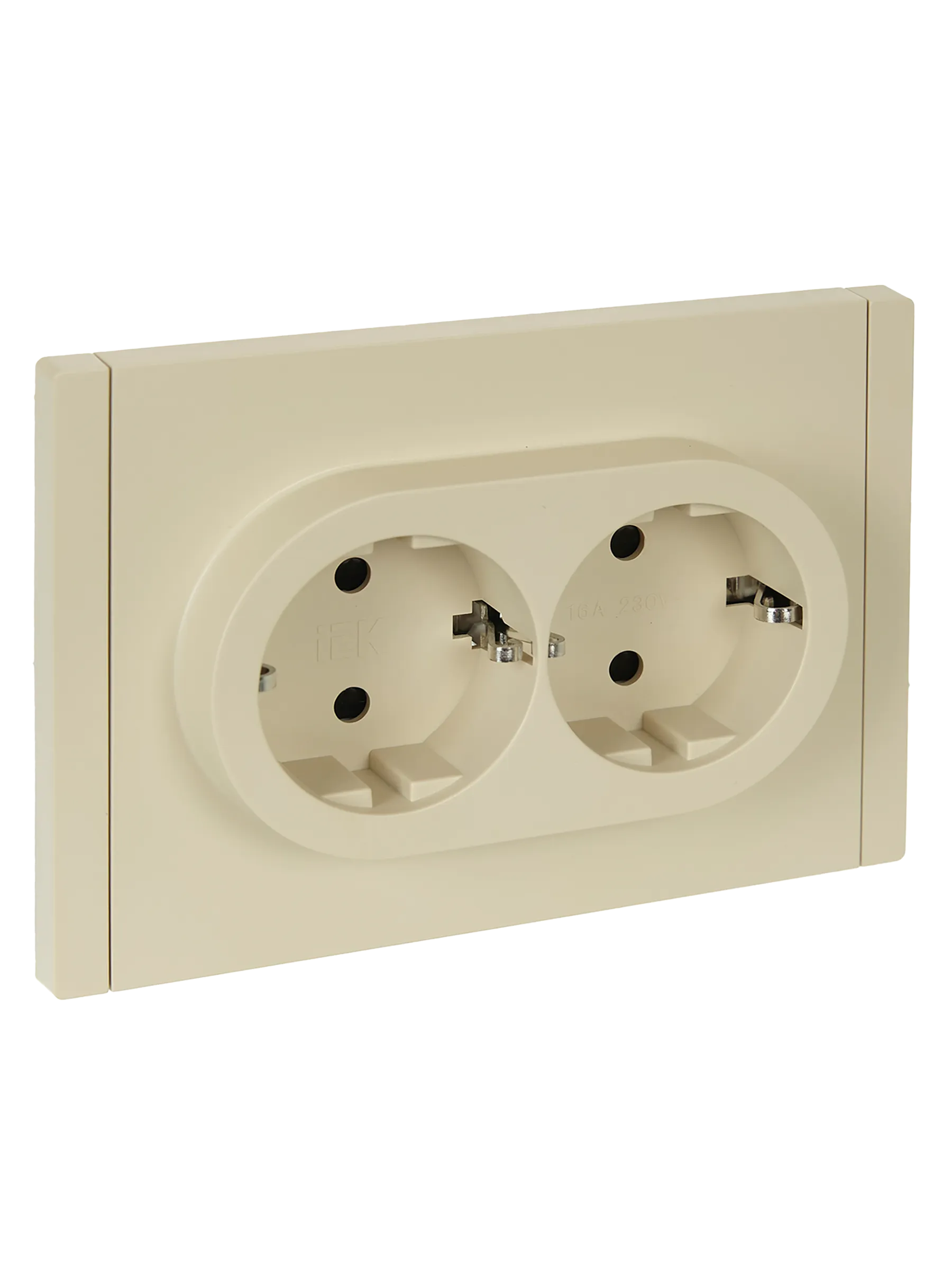 FORTE&PIANO Розетка 2-местная с заземлением с защитными шторками безвинтовое крепление 16А FP423 ваниль IEK FP-R24-16-1-K10