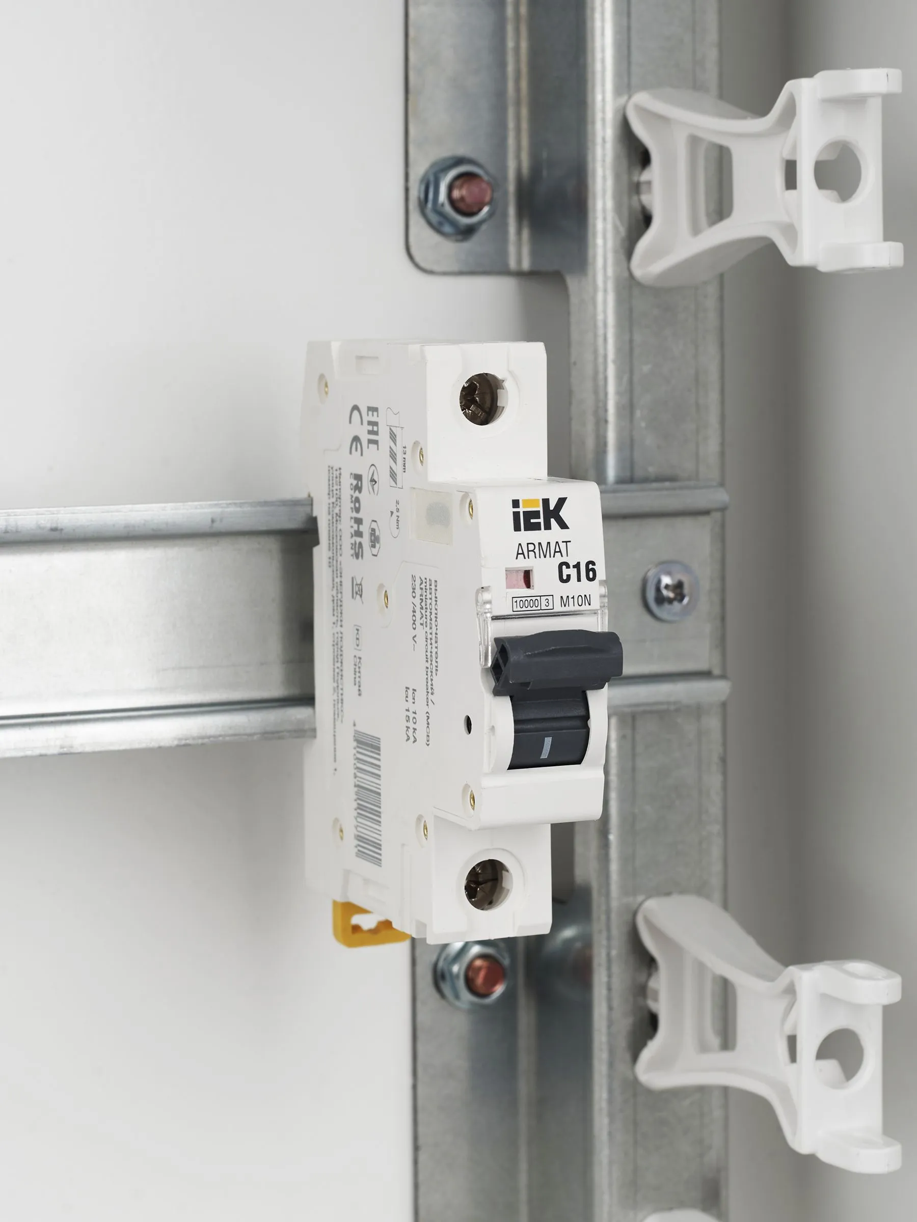 ARMAT Автоматический выключатель M10N 1P C 16А IEK - Фото 7