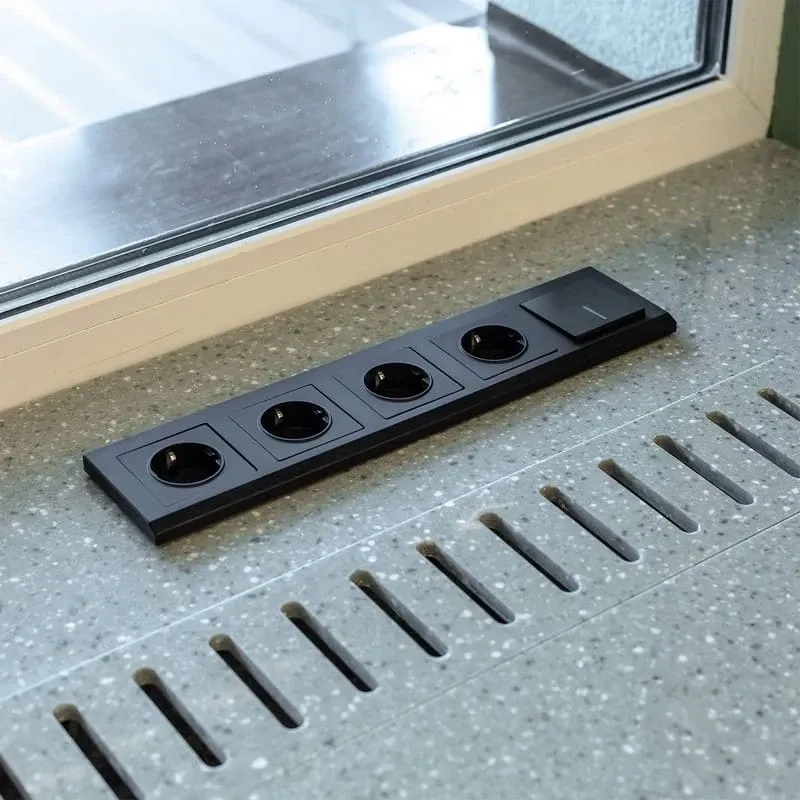 Рамка на 5 постов Stark (черный) Werkel - Фото 2