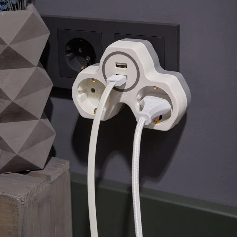 Двойник электрический 16А с/з и защитными шторками + 2 USB порта, 2,4 А, белый REXANT - Фото 4