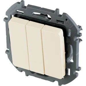 Inspiria - Выключатель трехклавишный (сл.кость) 673641