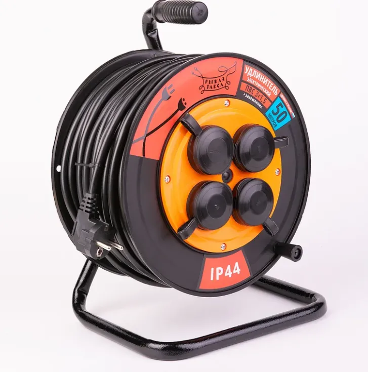 Удлинитель УКП-44 (катушка пластик) ПВС 3*1,5 (16А) 4гн 50м IP44 DEKRON DEK0961-0035