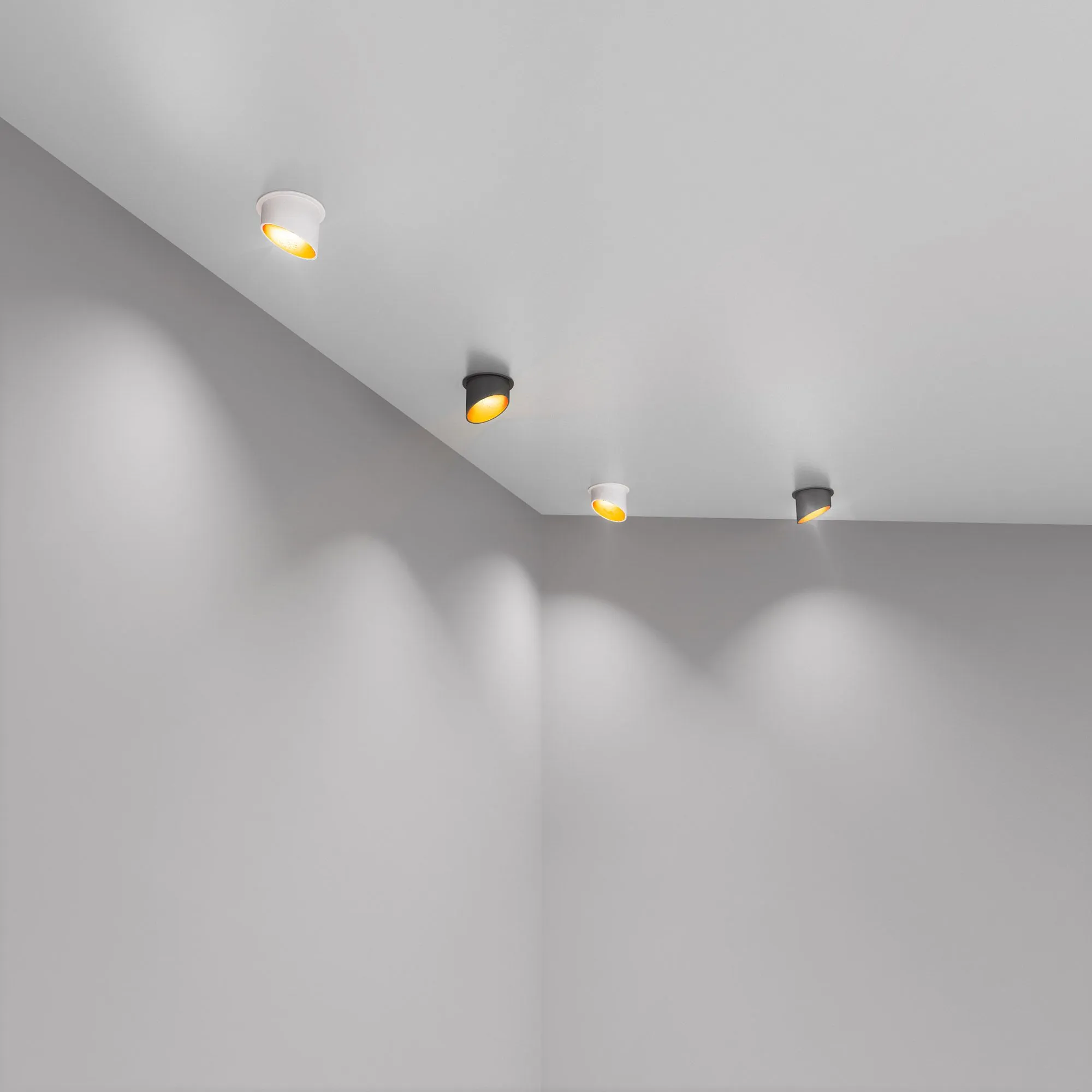 Светильник точечный 7005 MR16 BK/GD черный/золото Elektrostandard - Фото 2