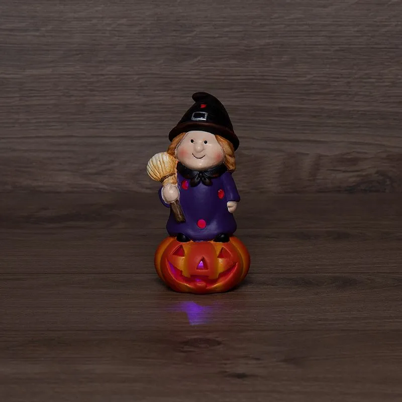 Керамическая фигурка Ведьма на тыкве 8х8х14,8 см