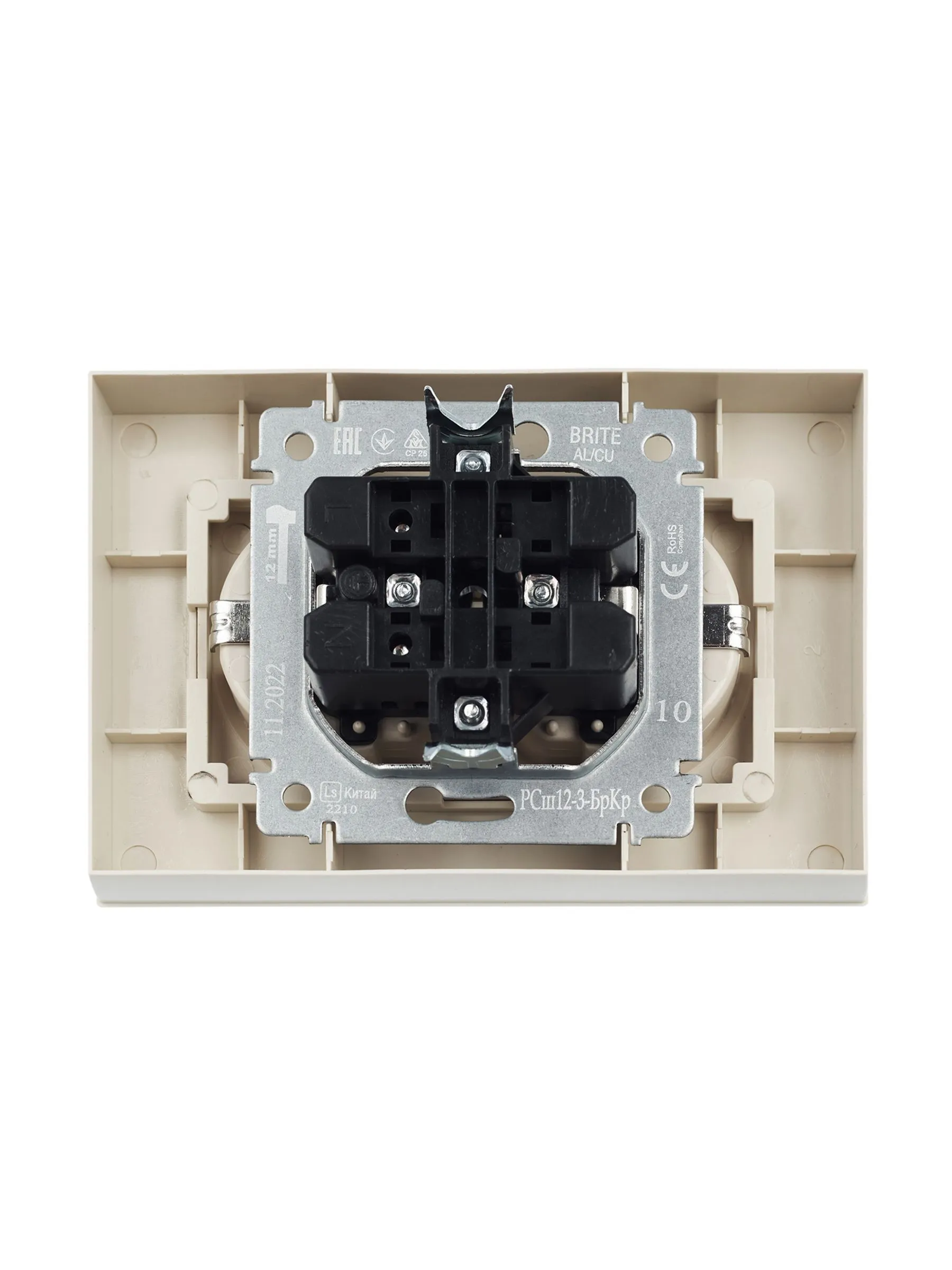 BRITE Розетка 2-местная с заземлением с защитными шторками 16А в сборе РСш12-3-БрКр бежевый IEK - Фото 7