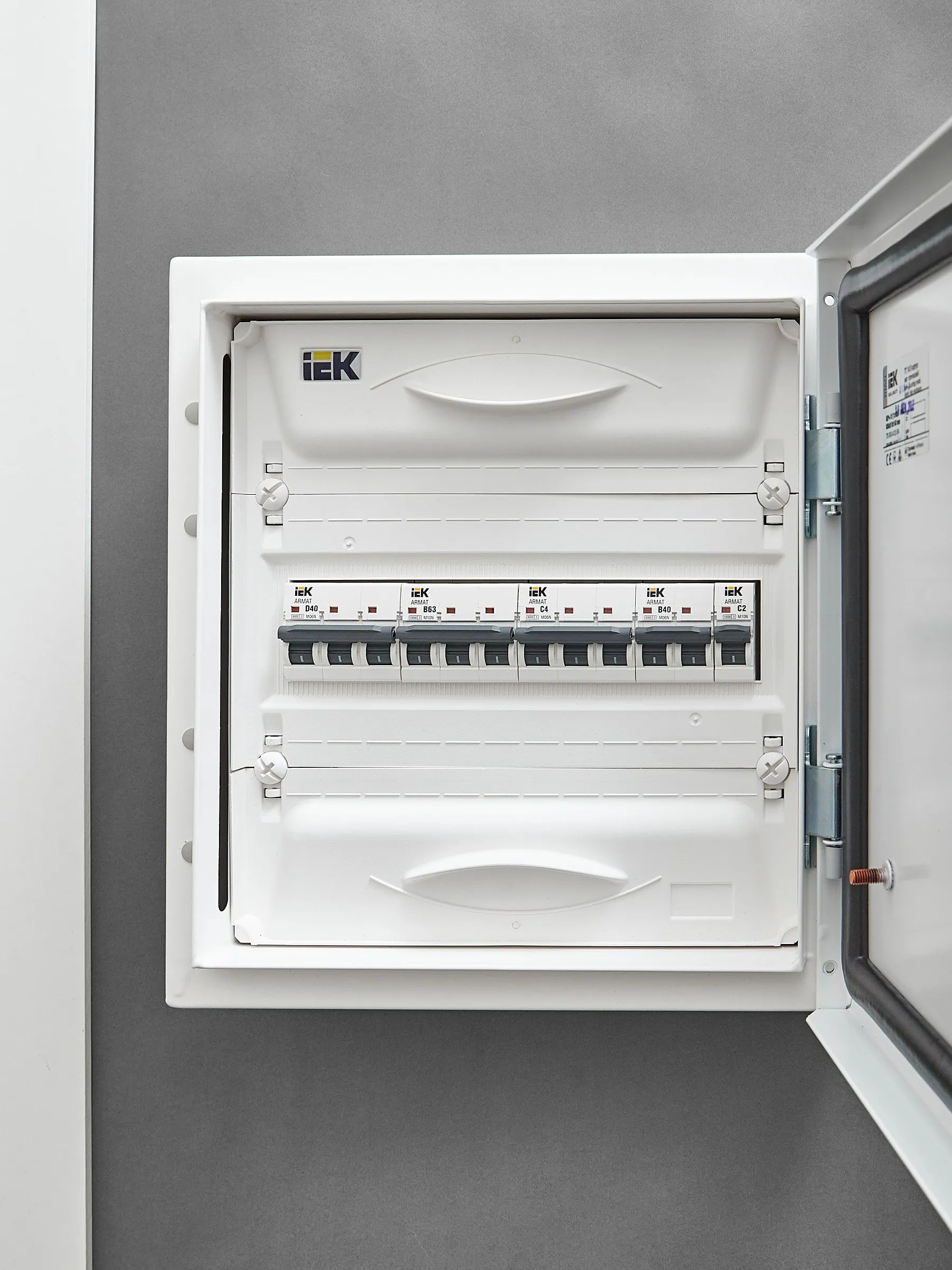 ARMAT Автоматический выключатель M10N 3P B 63А IEK - Фото 10