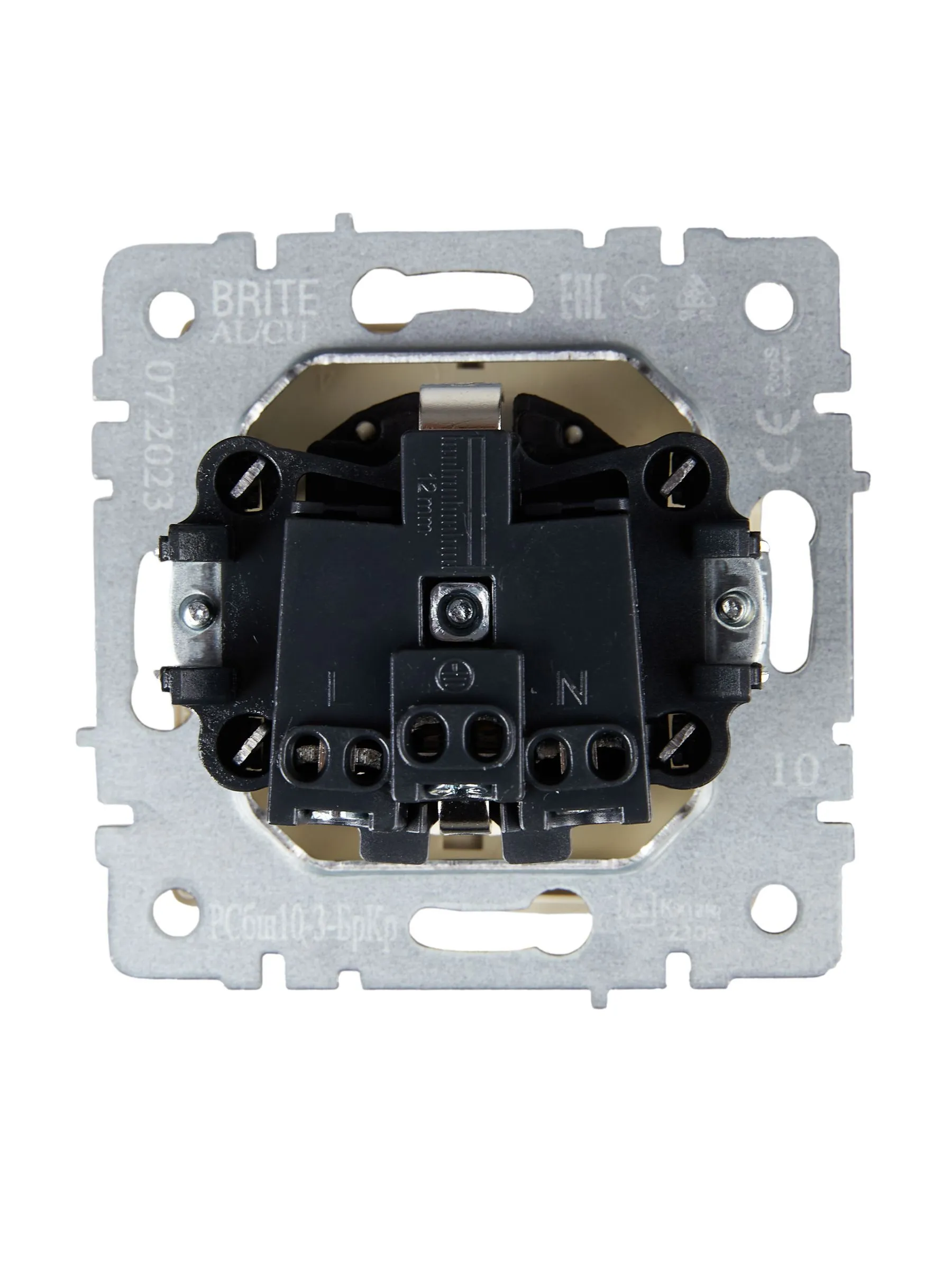 BRITE Розетка 1-местная с заземлением с защитными шторками и крышкой 16А IP20 РСбш10-3-БрКр бежевый IEK - Фото 8