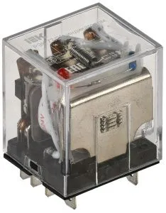 Реле РЭК77/3(LY3) с индикацией 10А 24В DC IEK RRP10-3-10-024D-LED