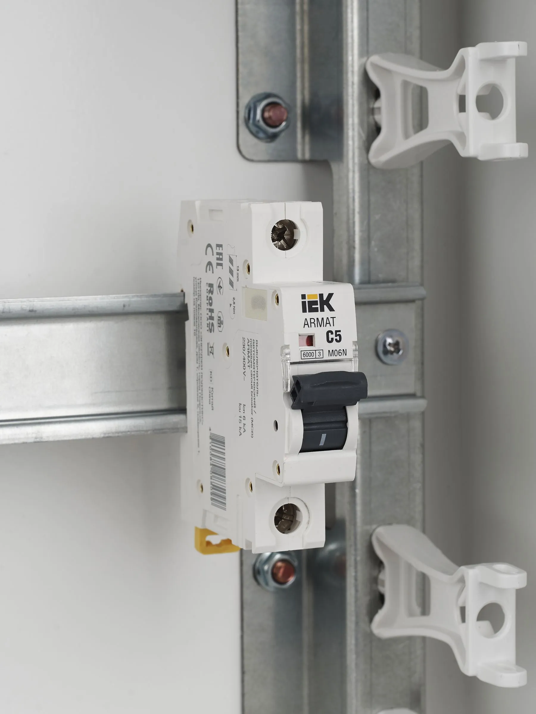 ARMAT Автоматический выключатель M06N 1P C 5А IEK - Фото 2