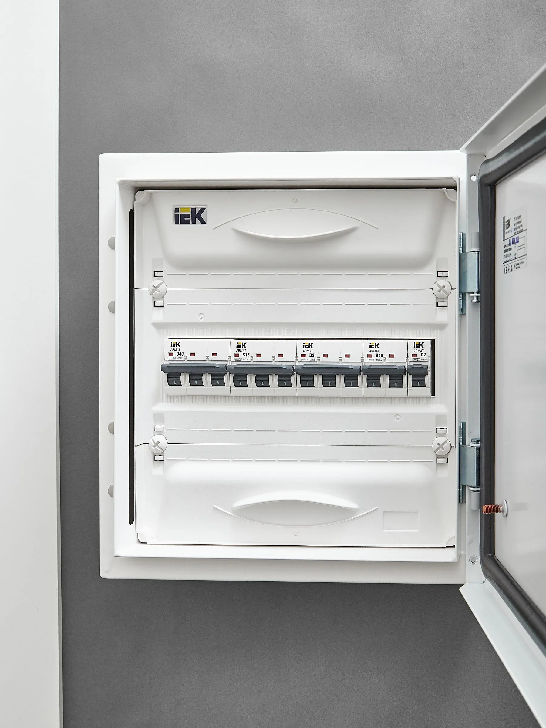 ARMAT Автоматический выключатель M06N 3P D 2А IEK - Фото 10