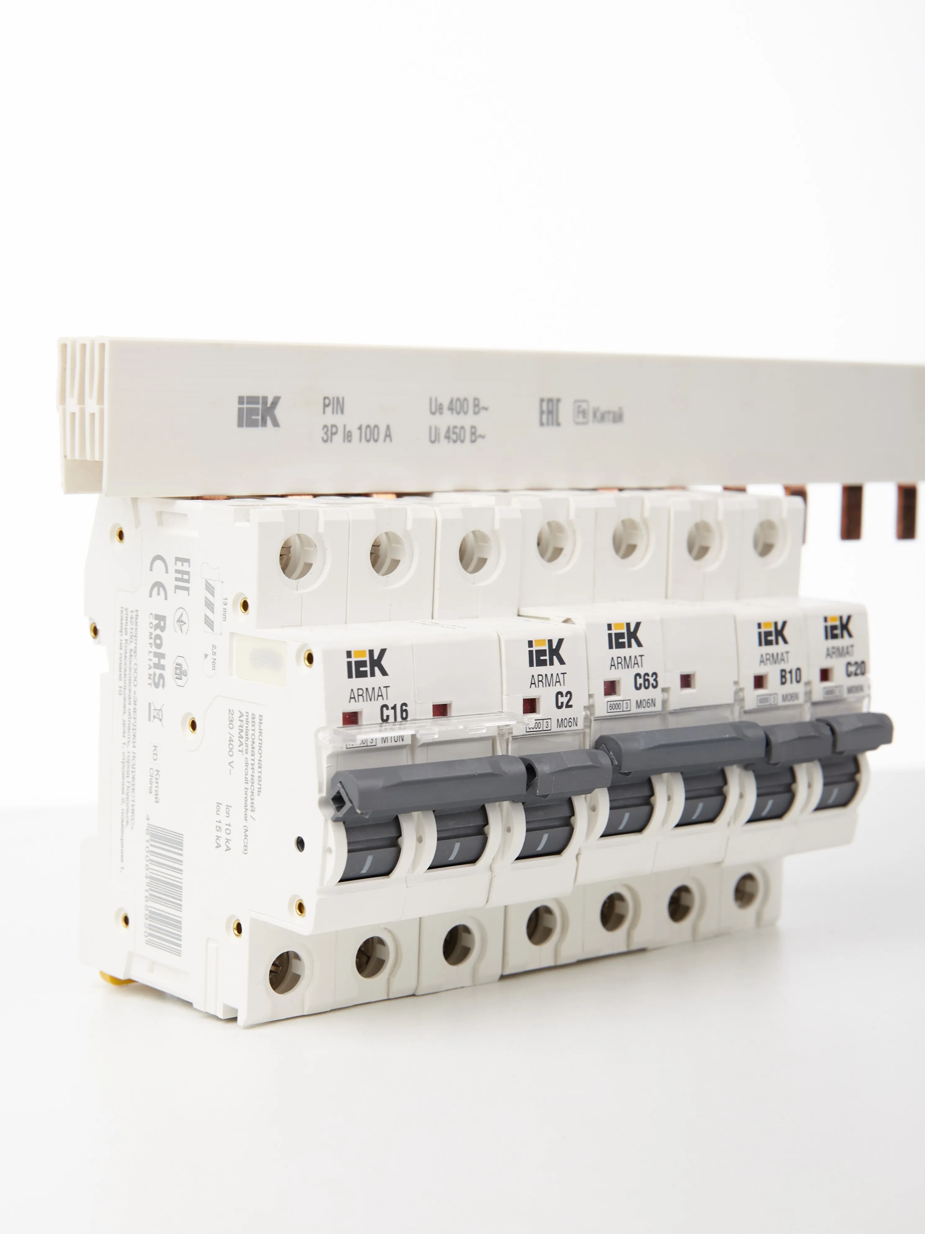 Шина соединительная типа PIN (штырь) 1Р 63А (1м) IEK - Фото 3