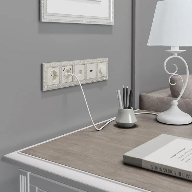 Розетка с заземлением и шторками (перламутровый рифленый) Werkel - Фото 9