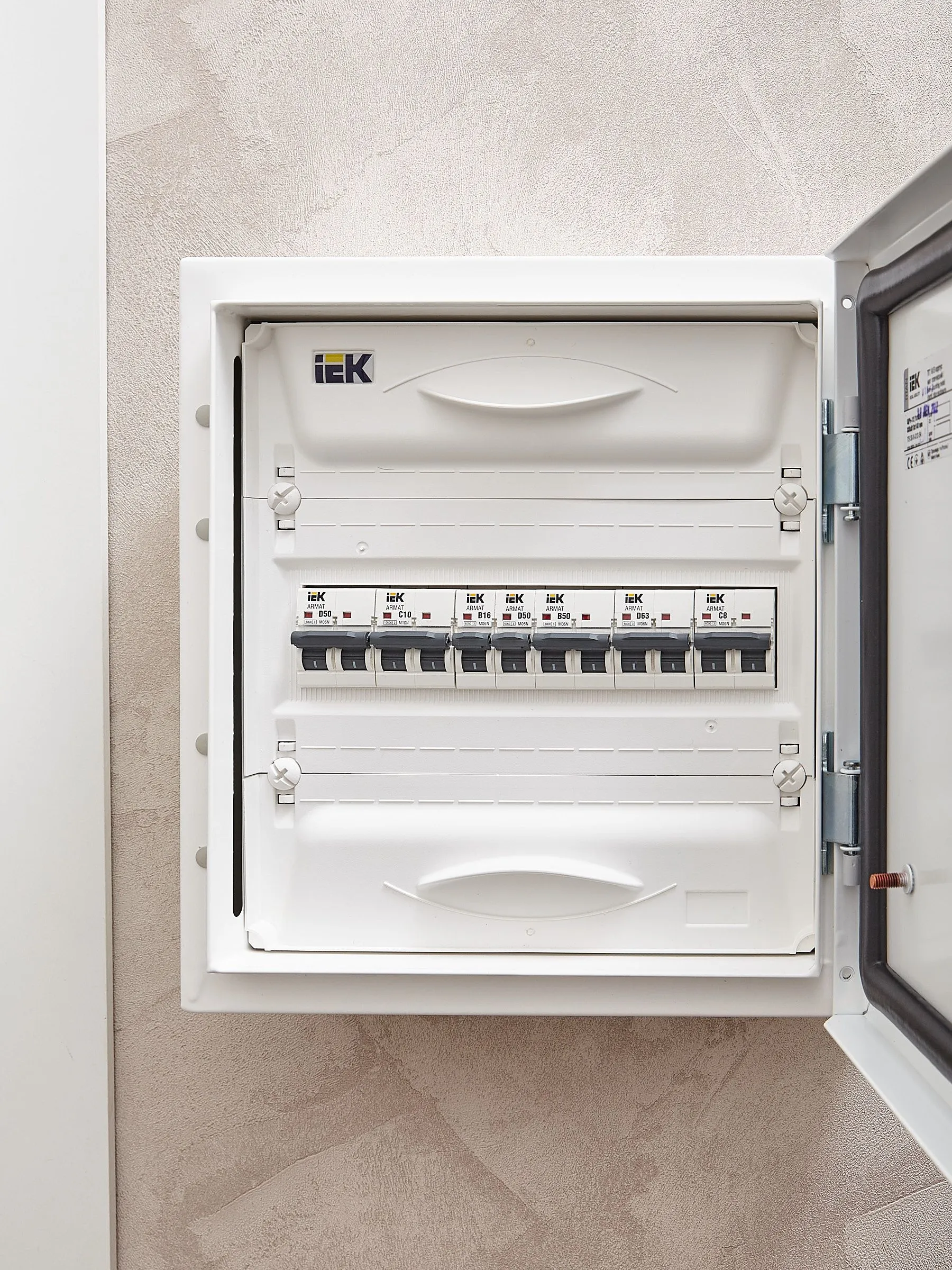 ARMAT Автоматический выключатель M06N 1P D 50А IEK - Фото 10