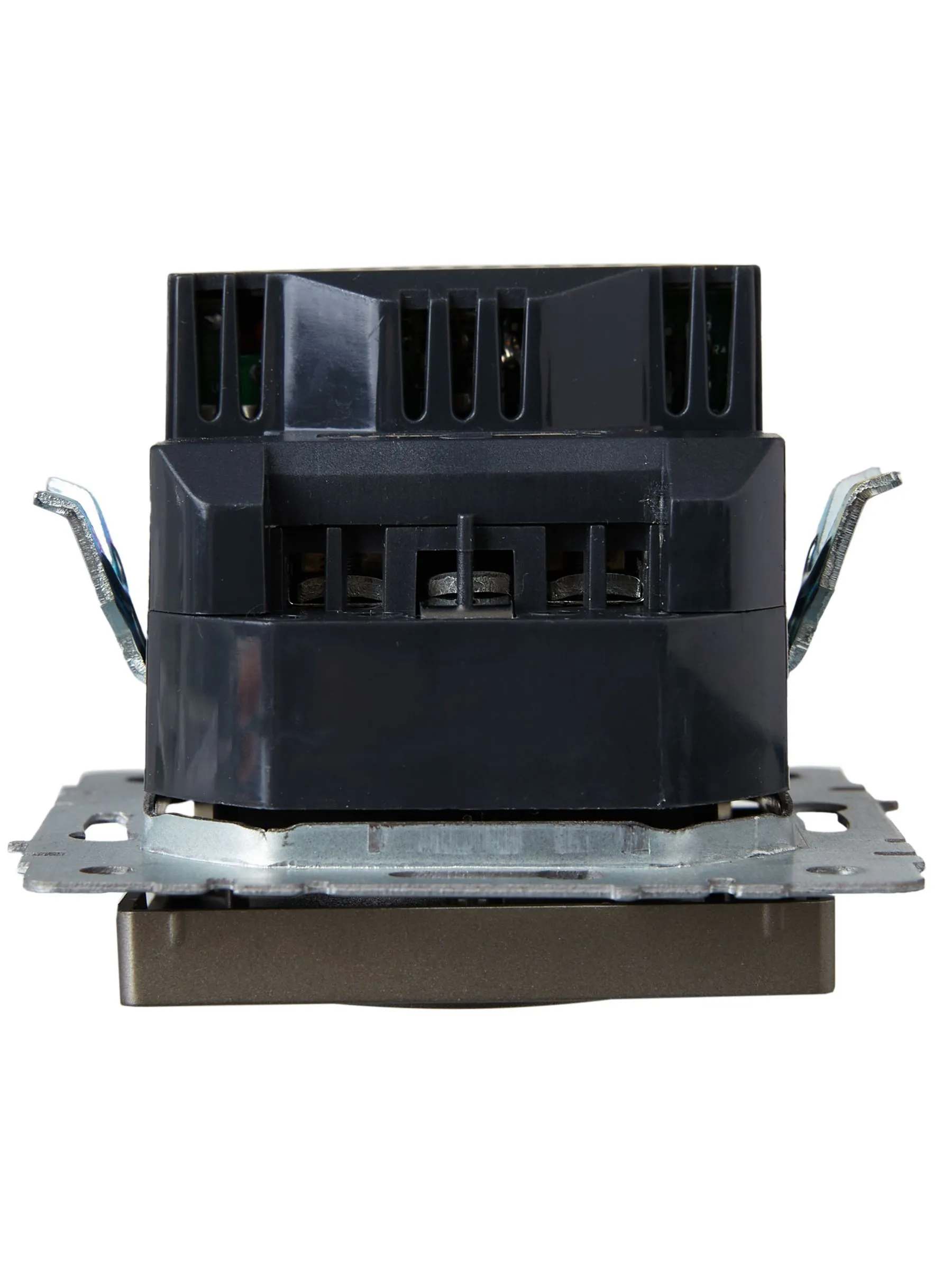 BRITE Розетка 1-местная с заземлением с защитными шторками 16А с USB A+A 5В 2,1А РЮш10-1-БрШ шампань IEK - Фото 5