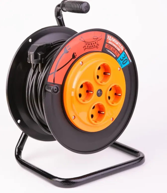 Удлинитель УКП (катушка пластик) ПВС 3*0,75 (10А) 4гн. 30м DEKRON