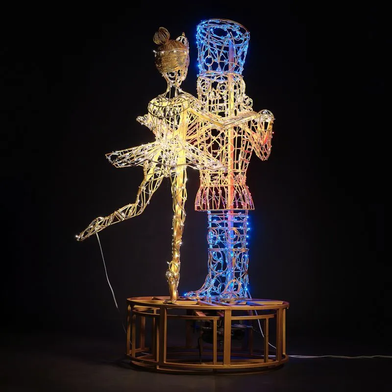 Декоративная декорация Щелкунчик и балерина 180 см 501-679