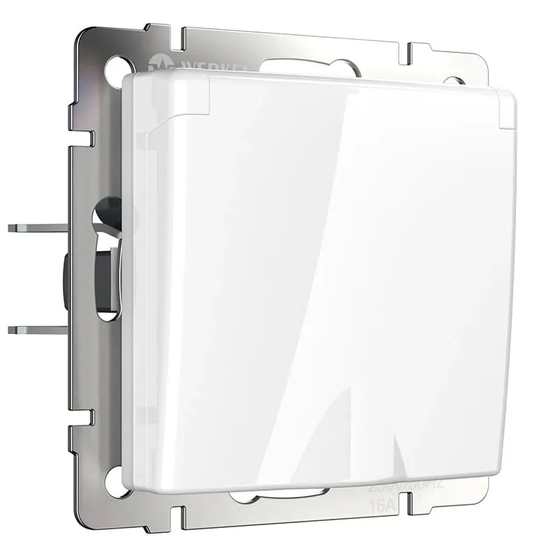 Розетка влагозащ. с зазем. с защит. крышкой и шторками (белый) Werkel