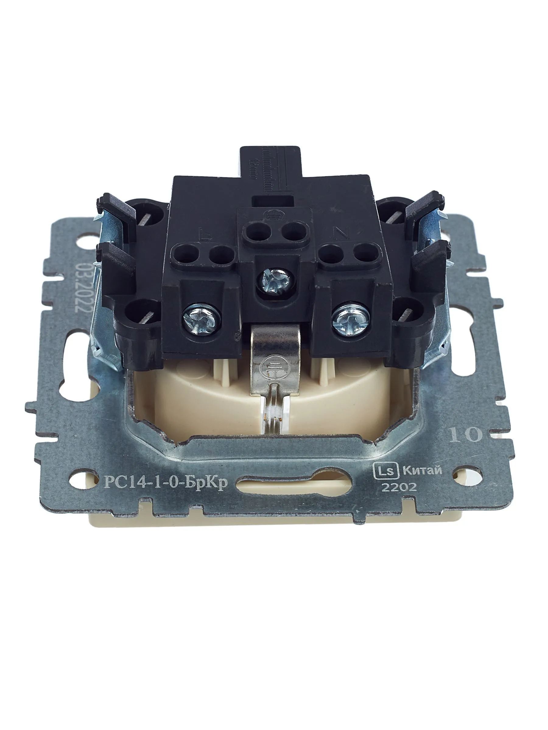 BRITE Розетка 1-местная с заземлением с защитными шторками 16А РС14-1-0-БрКр бежевый IEK - Фото 8