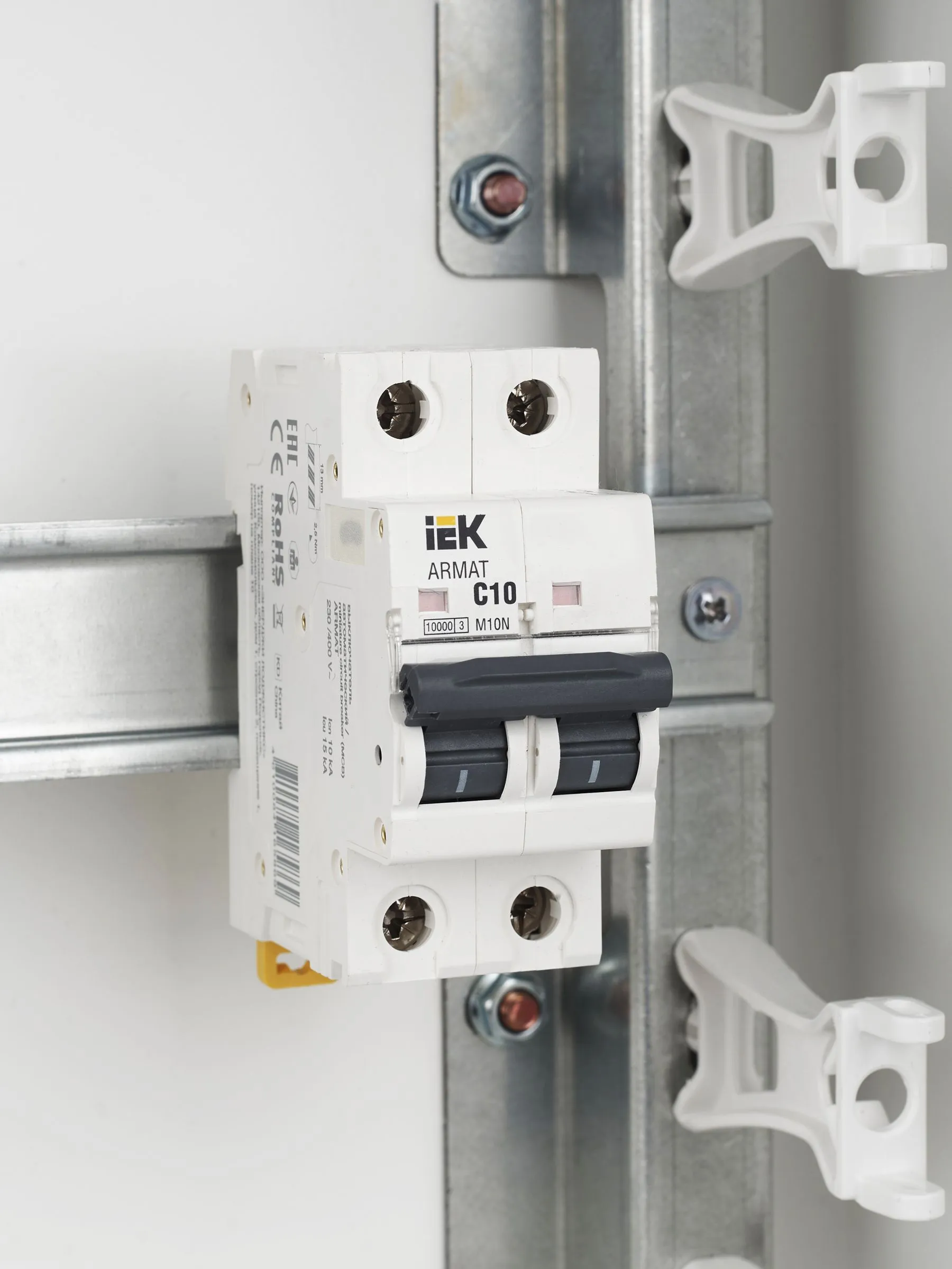 ARMAT Автоматический выключатель M10N 2P C 10А IEK - Фото 7