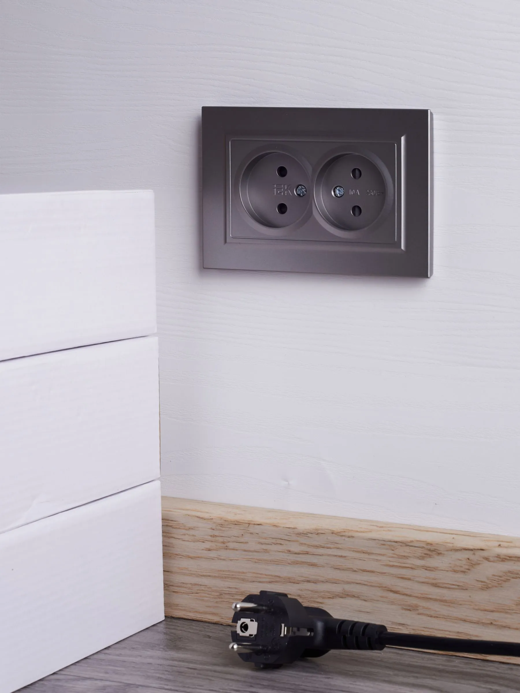 BRITE Розетка 2-местная без заземления с защитными шторками 10А в сборе РСш12-2-БрС сталь IEK - Фото 5