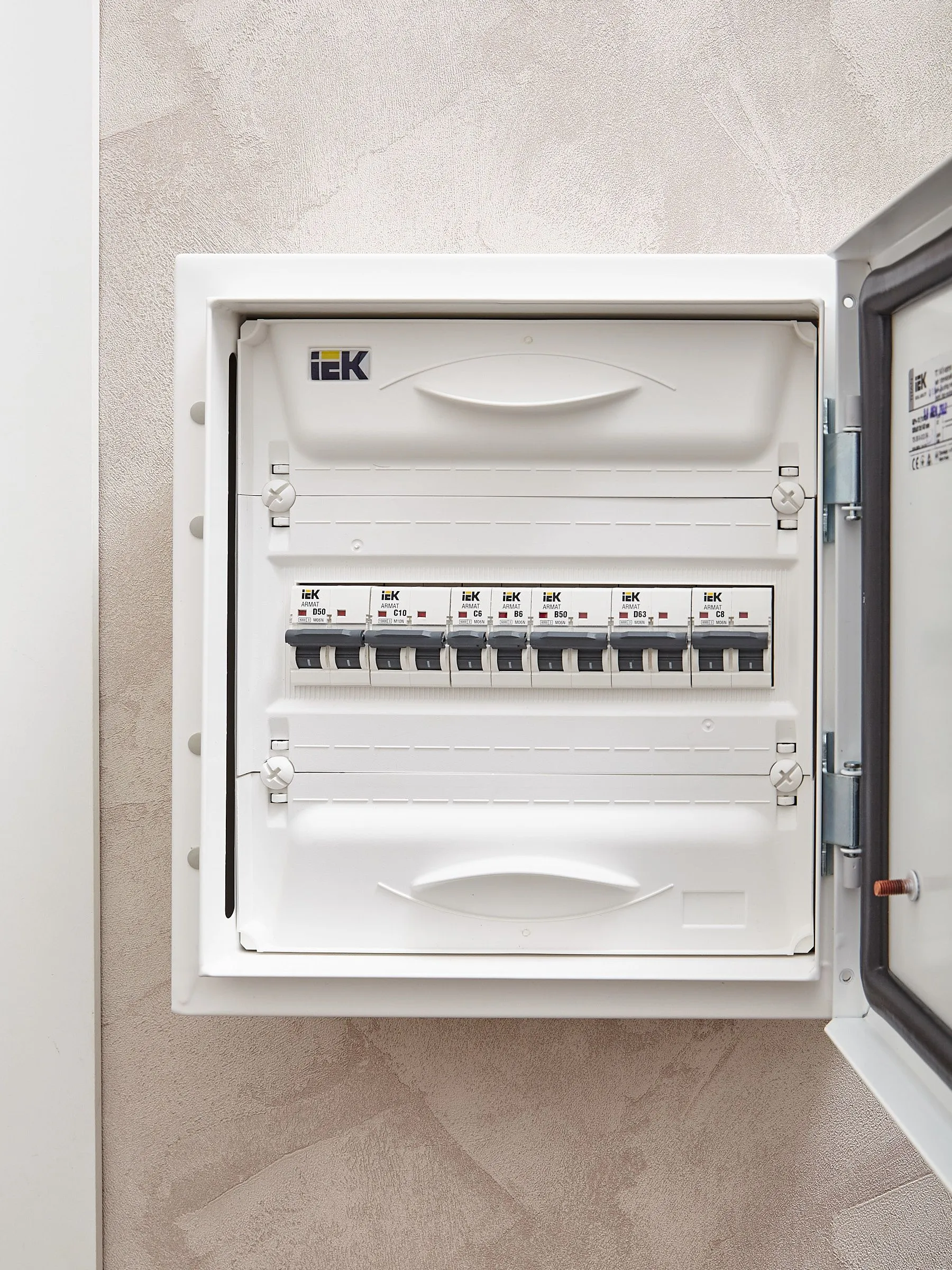 ARMAT Автоматический выключатель M06N 1P C 6А IEK - Фото 5