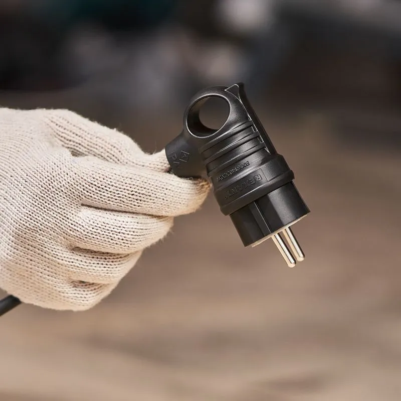 Вилка влагозащищенная угловая с кольцом, с/з, 16А, IP44 каучук, черная REXANT - Фото 2