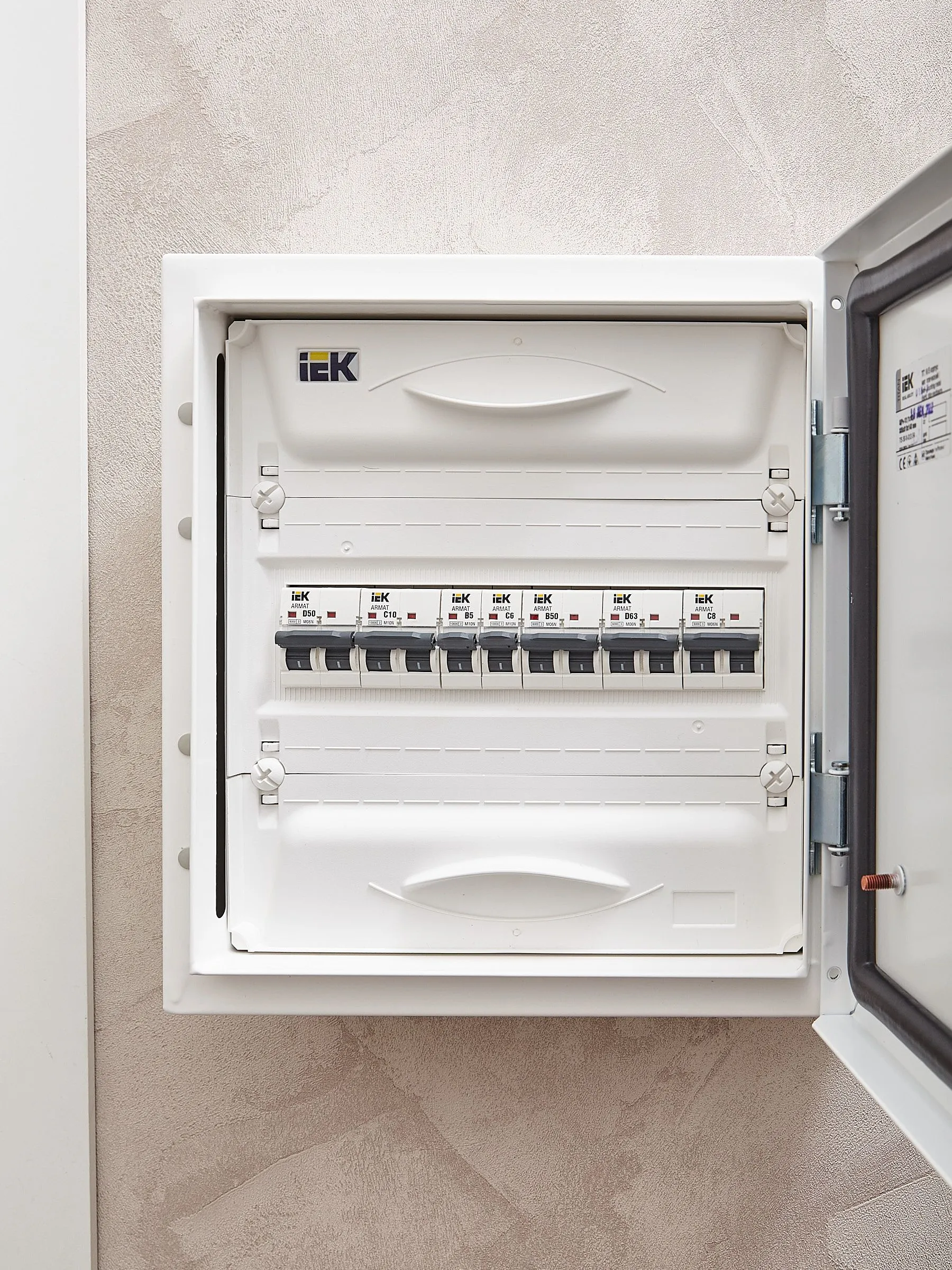 ARMAT Автоматический выключатель M10N 1P C 6А IEK - Фото 9