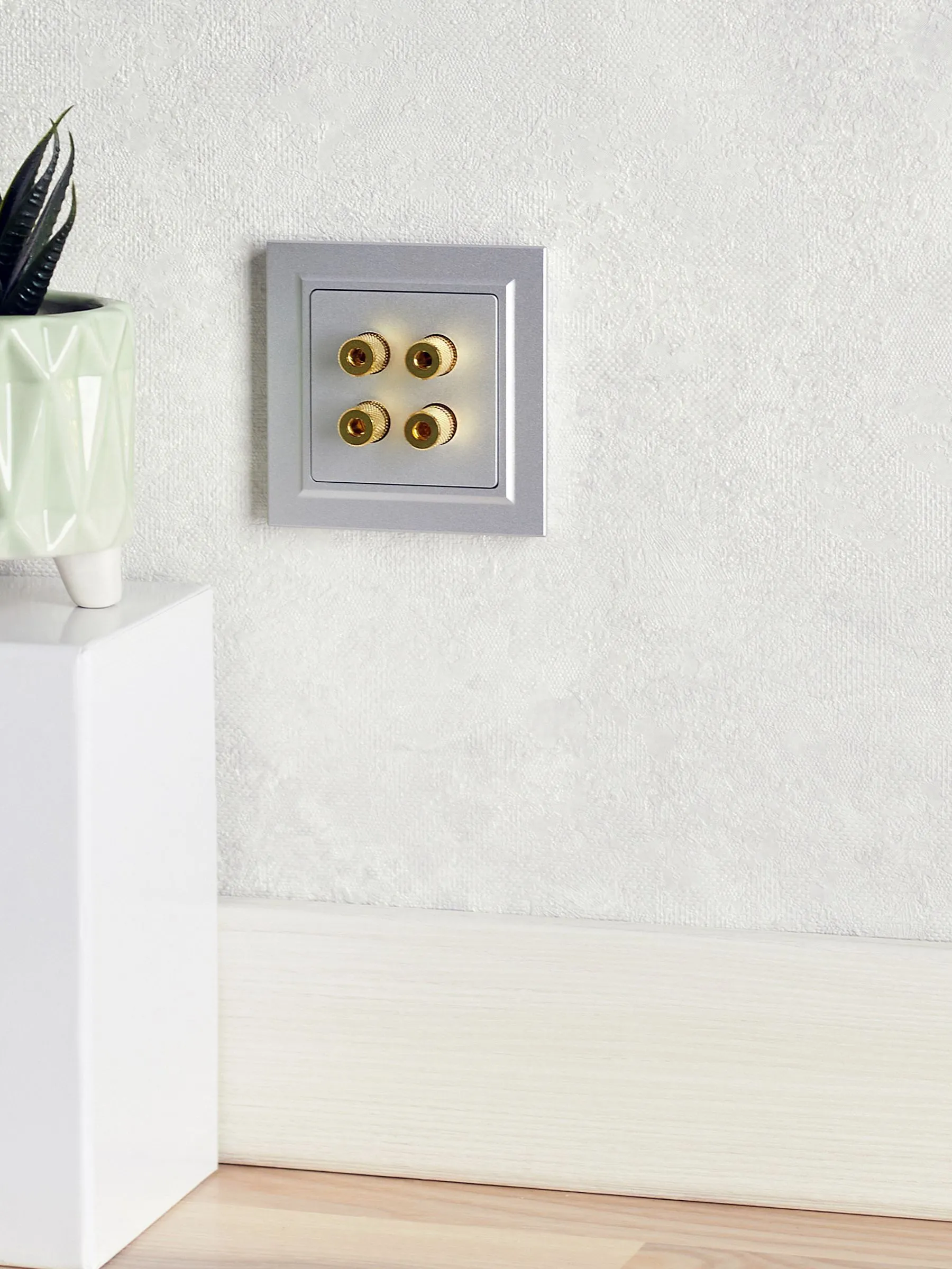 BRITE Аудиорозетка 4-местная РА10-БрА алюминий IEK - Фото 6