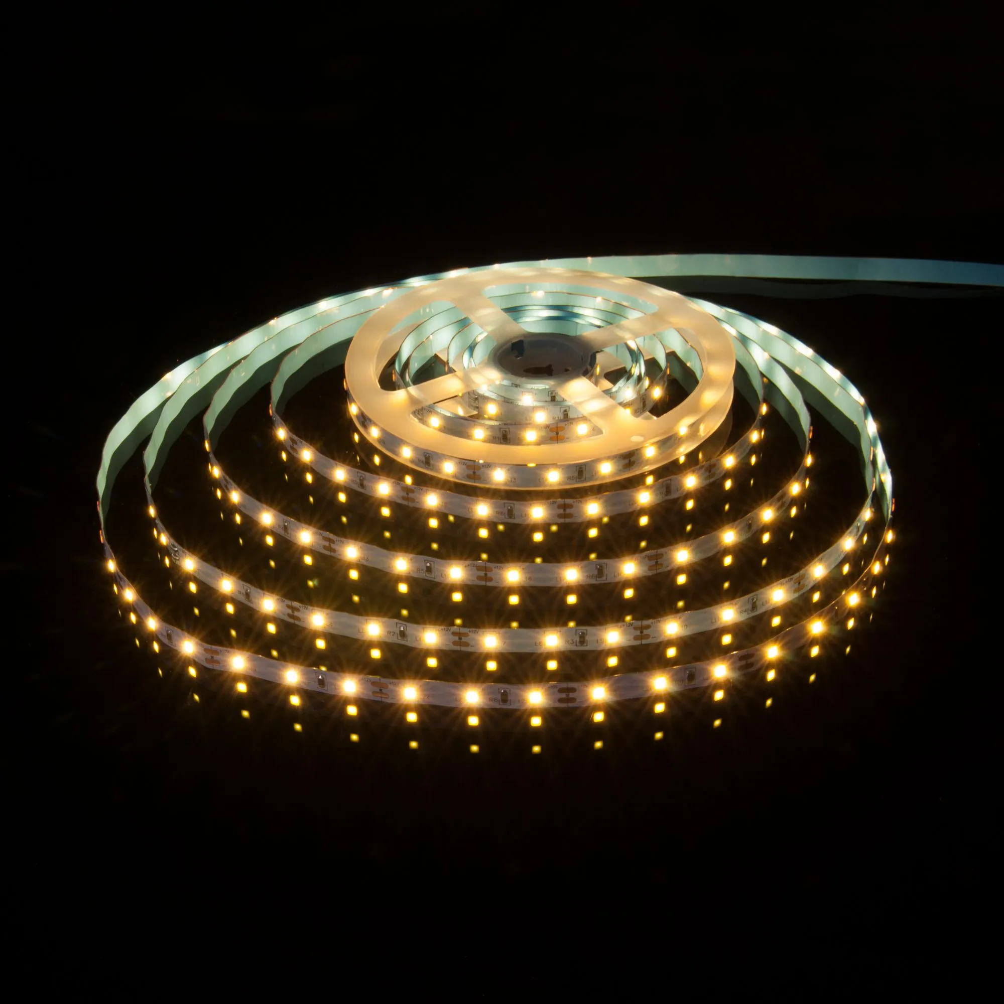 Набор светодиодной ленты Набор светодиодной ленты 12V 4,8W 60Led 2835 IP20 теплый белый, 5м Elektros - Фото 2