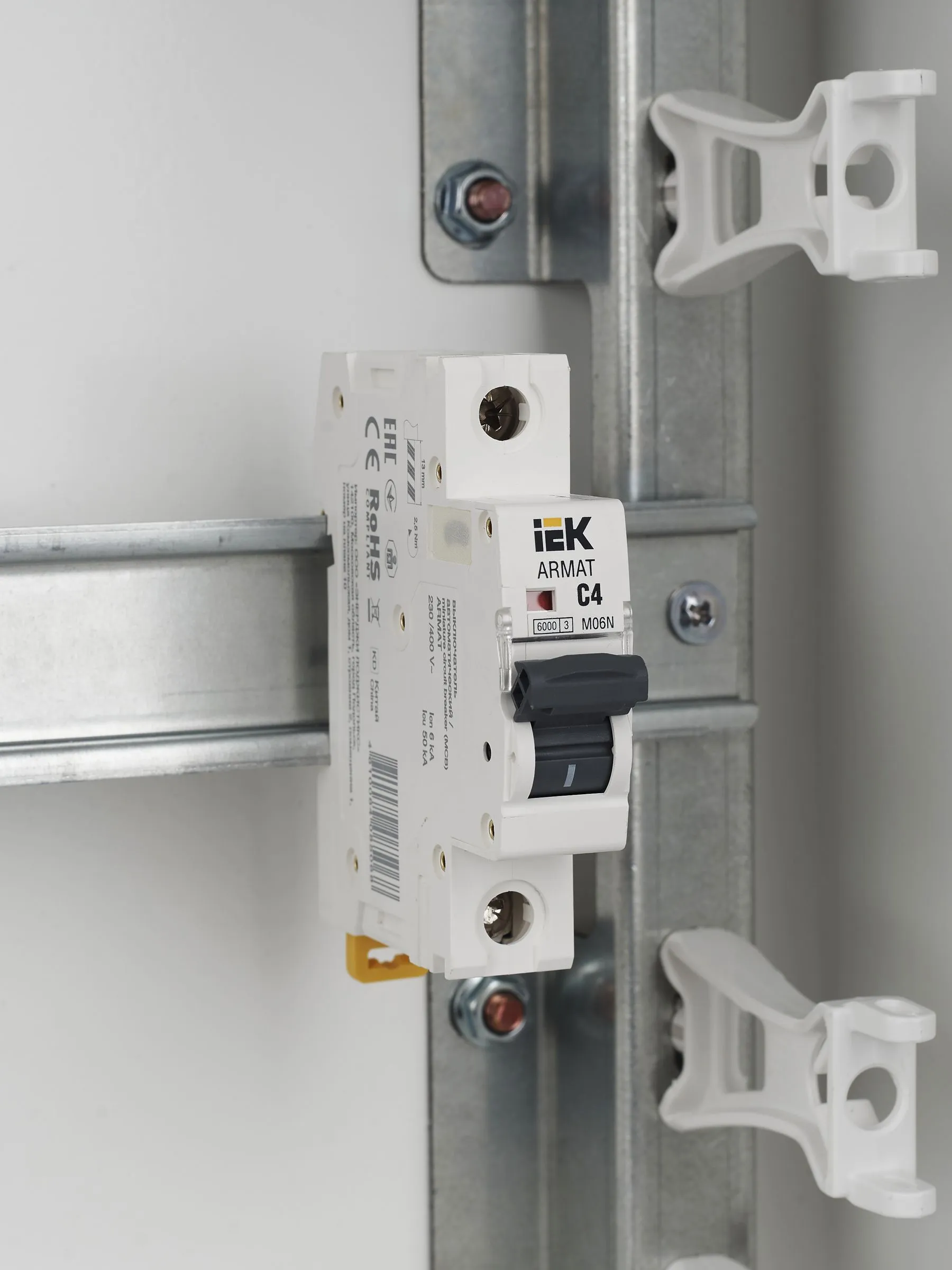 ARMAT Автоматический выключатель M06N 1P C 4А IEK - Фото 10
