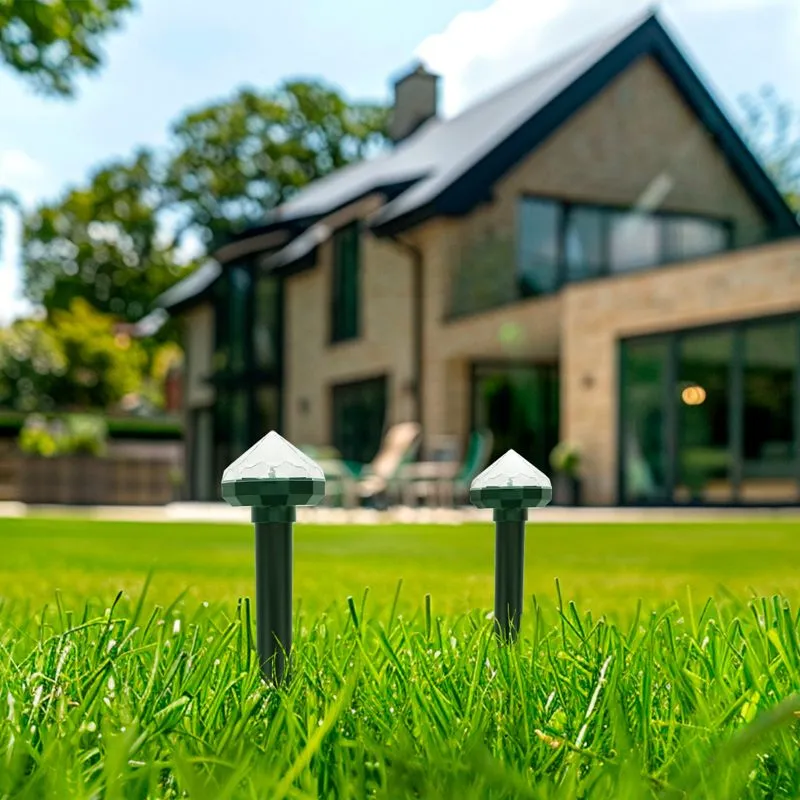 Набор отпугивателей кротов с садовым фонариком (R 20м х2) кристалл REXANT - Фото 4