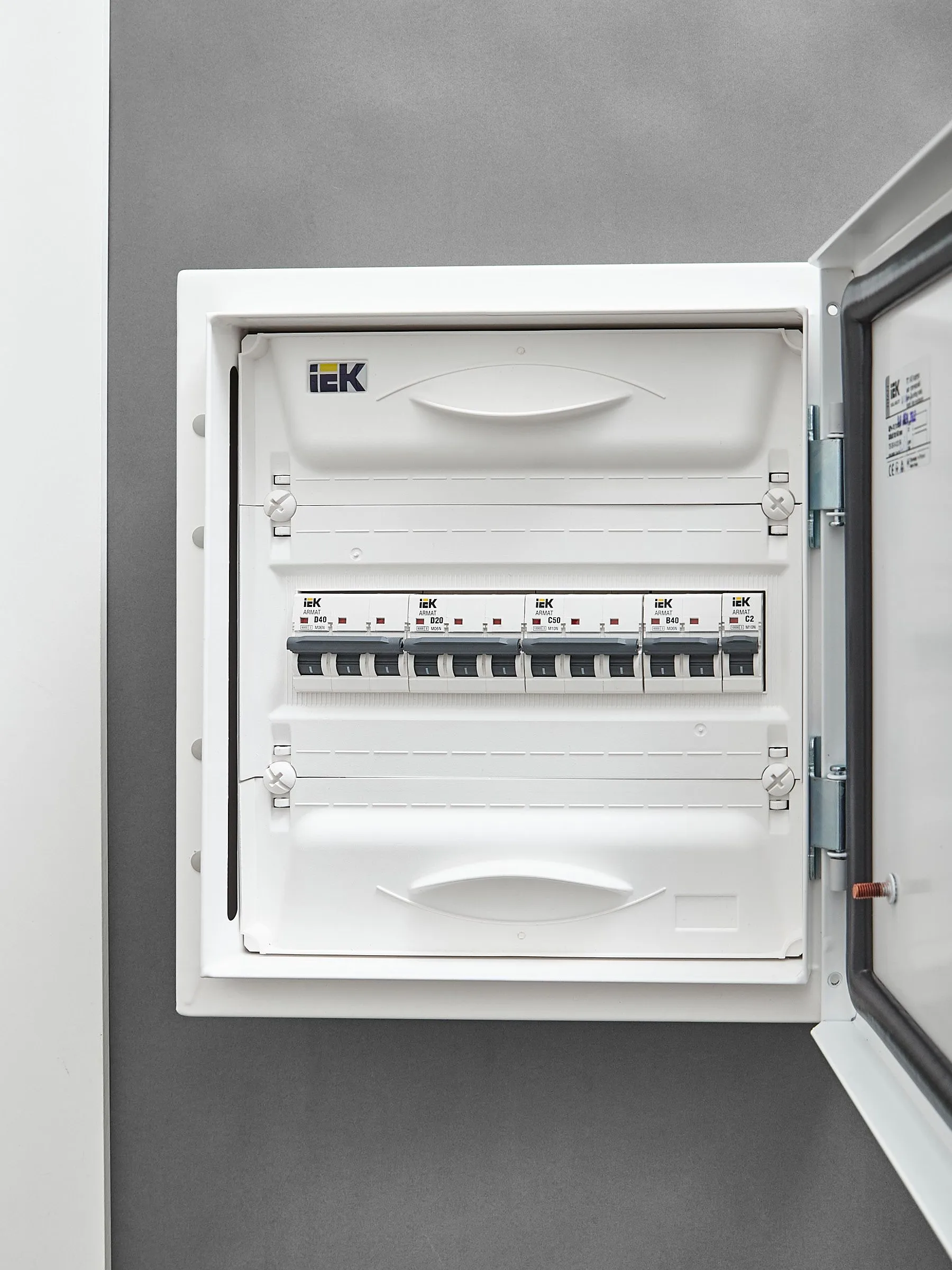 ARMAT Автоматический выключатель M10N 3P C 50А IEK - Фото 5