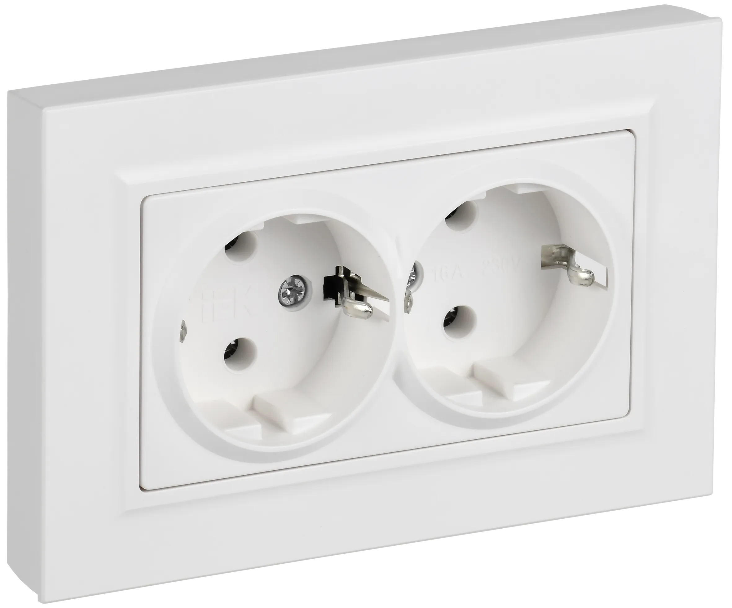 BRITE Розетка 2-местная с заземлением без защитных шторок плоская 16А в сборе РСПл12-3-БрАБ арктический белый IEK