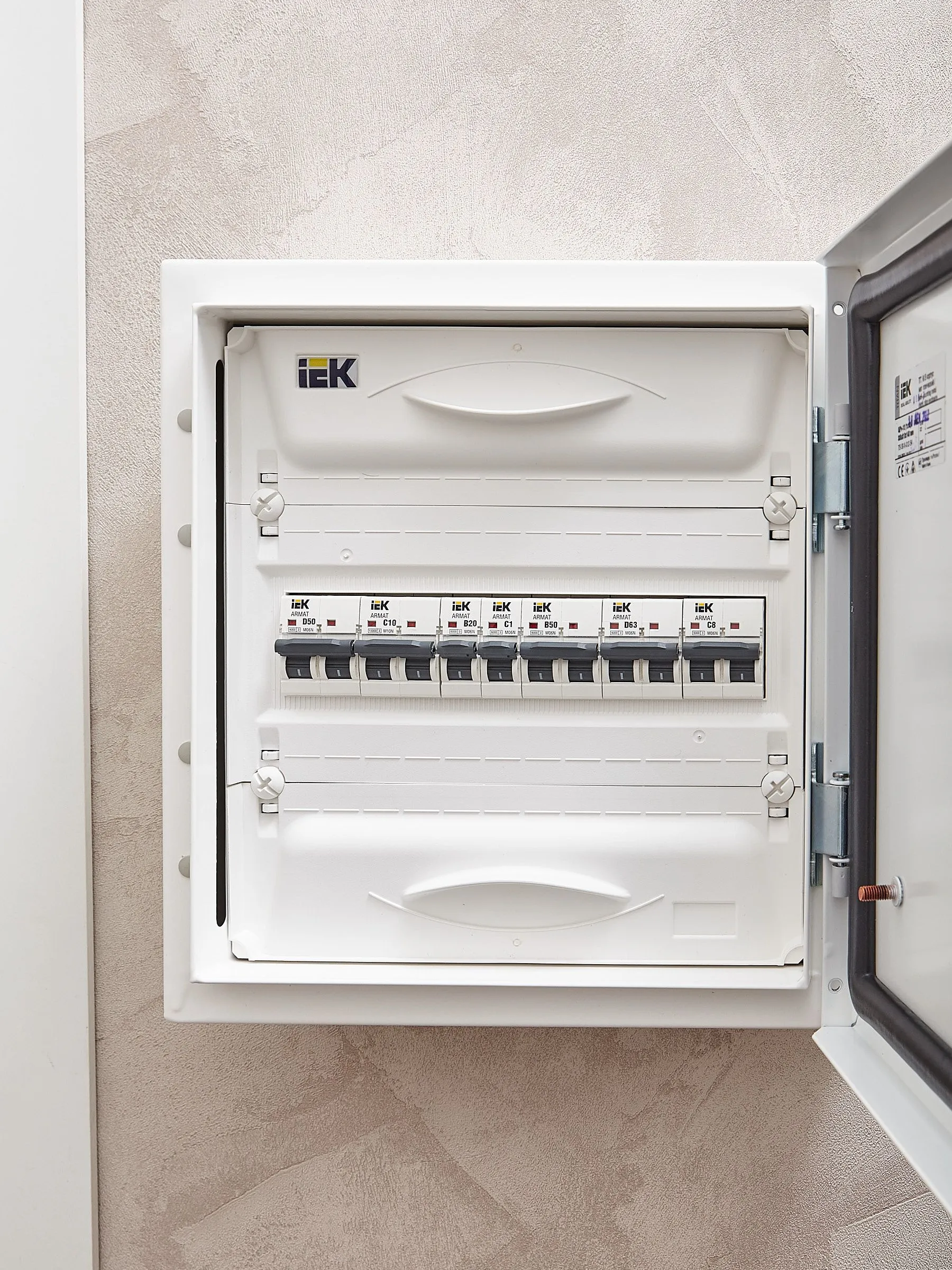 ARMAT Автоматический выключатель M06N 1P C 1А IEK - Фото 3