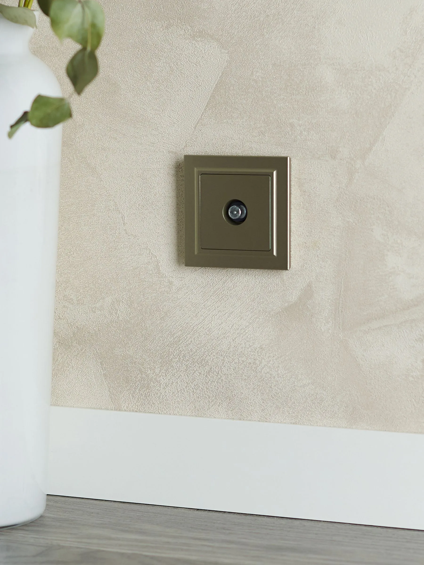 BRITE Розетка TV проходная РТВ10-0-БрШ шампань IEK - Фото 3