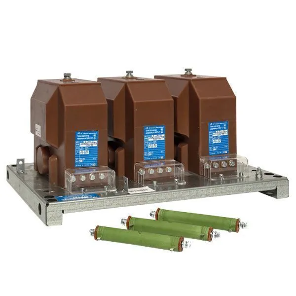 3х фазная гр. тр-ров напр. НИОЛ-СТ-10-2М1-100/V3/100/3-0,5/3Р-30ВА/100ВА У2