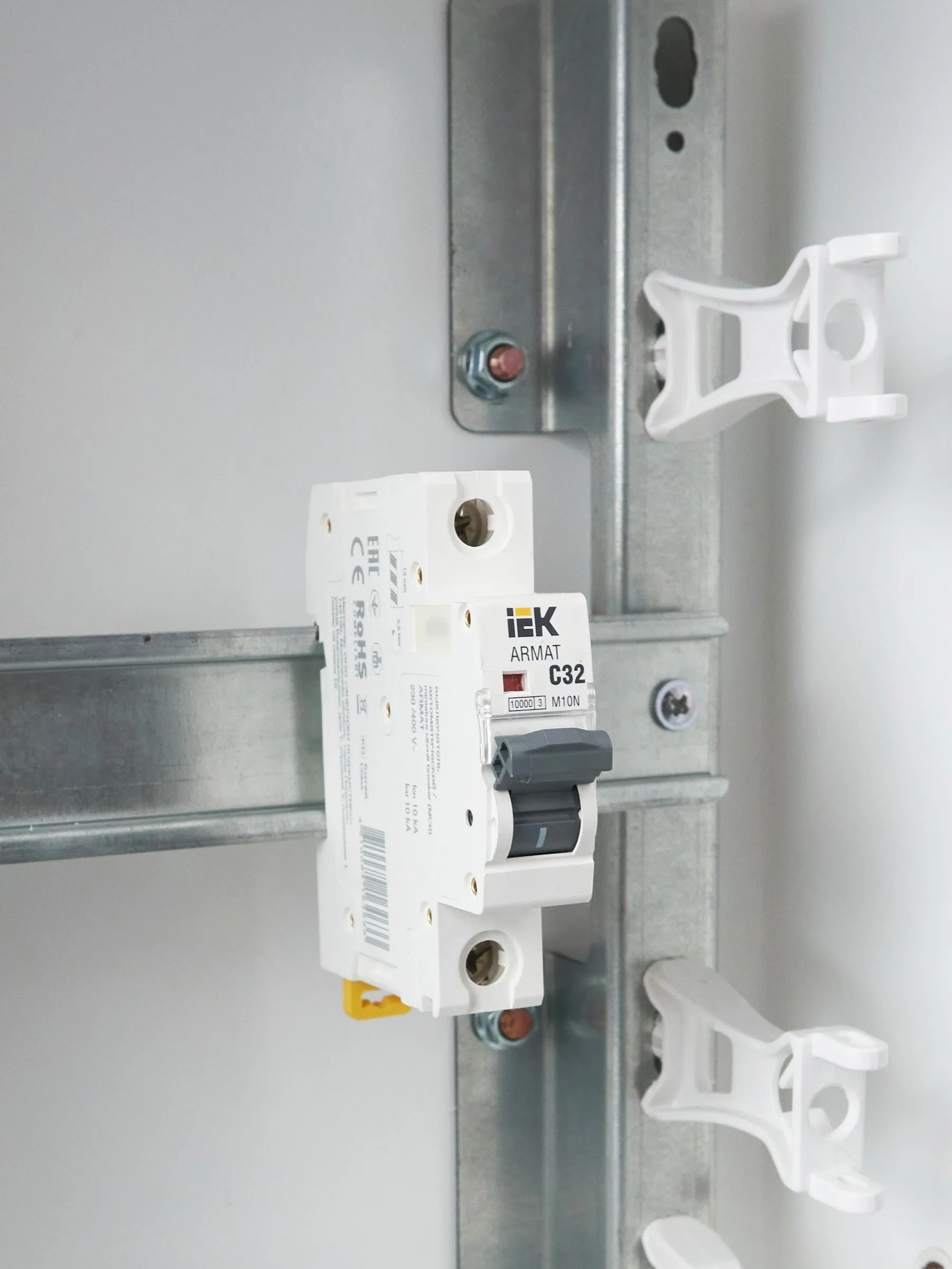 ARMAT Автоматический выключатель M10N 1P C 32А IEK - Фото 7