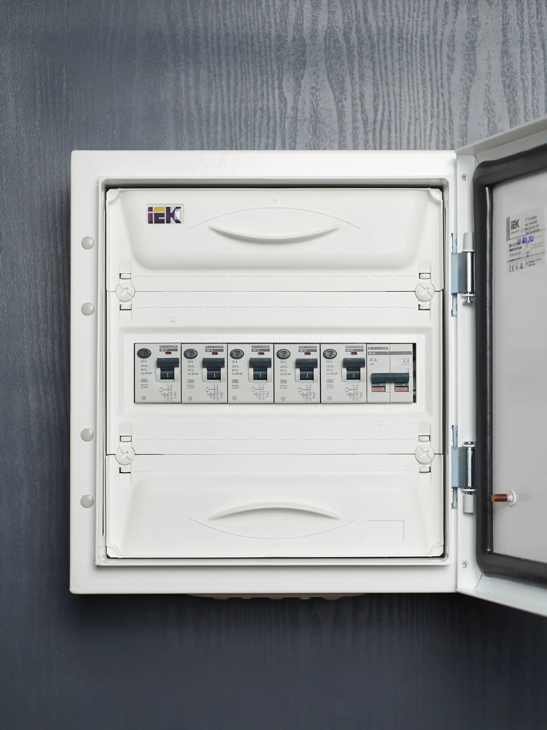 Выключатель дифференциальный (УЗО) ВД1-63 2Р 40А 30мА GENERICA - Фото 9