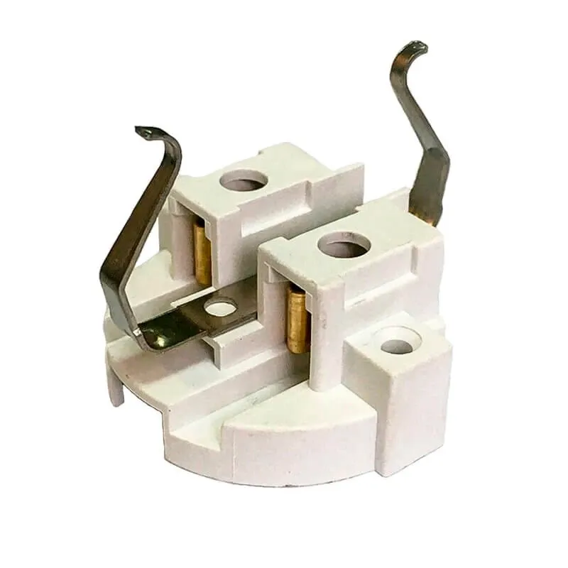 Механизм розетки с з/к, 16А 250В, пластиковый, серия Усадьба, ТМ "МЕЗОНИНЪ" GE30501