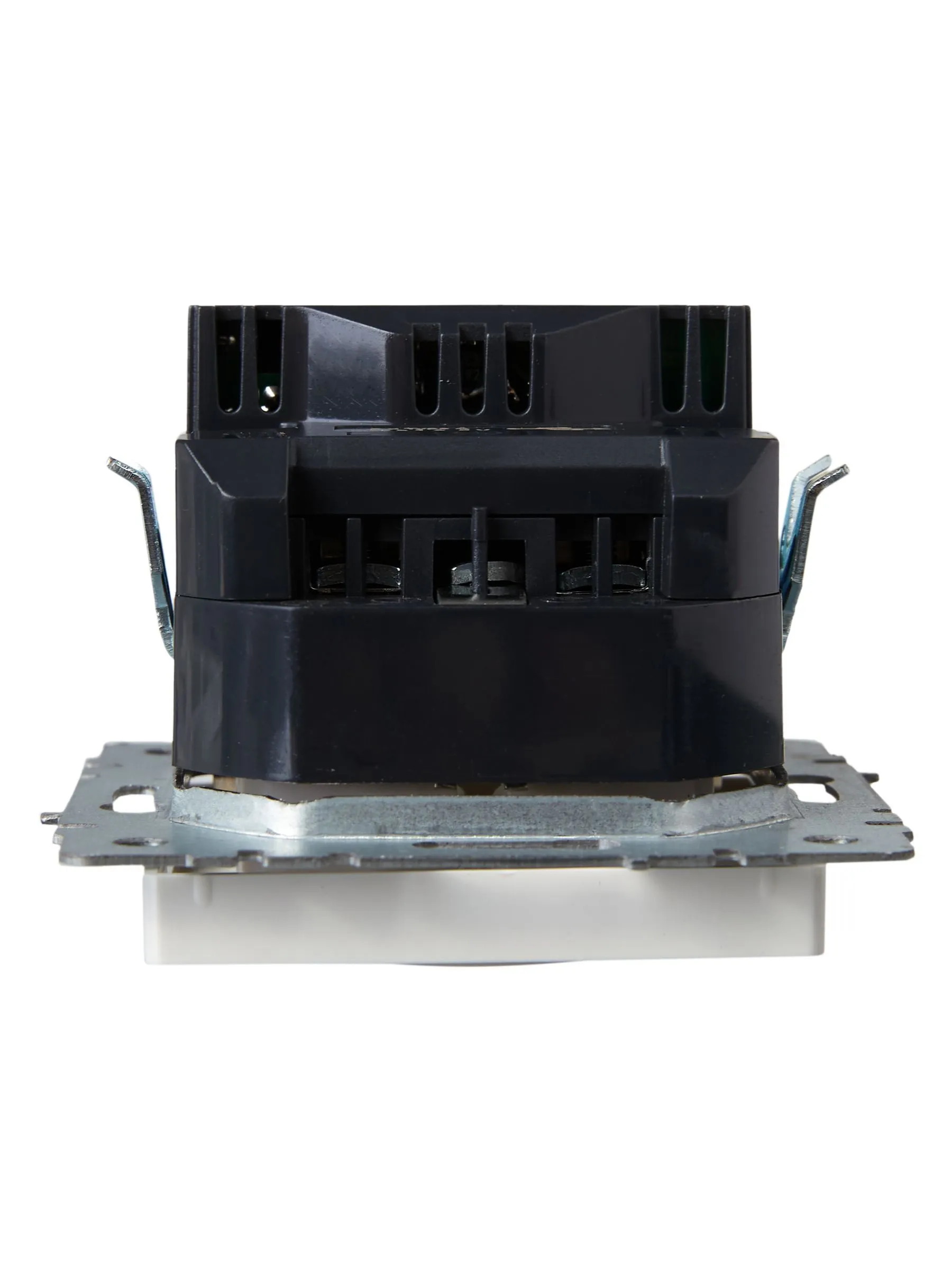 BRITE Розетка 1-местная с заземлением с защитными шторками 16А с USB A+A 5В 3,1А РЮш10-2-БрБ белый IEK - Фото 4