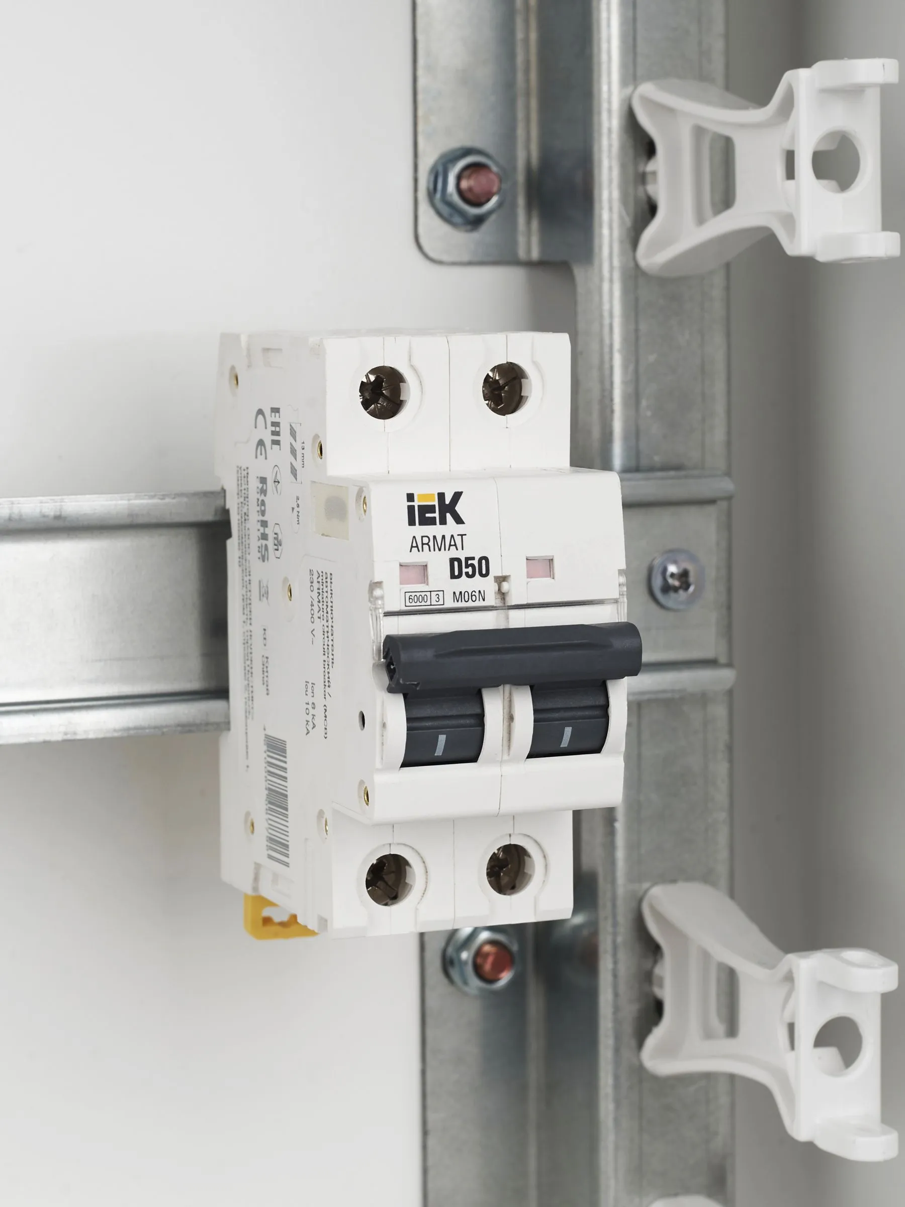 ARMAT Автоматический выключатель M06N 2P D 50А IEK - Фото 8