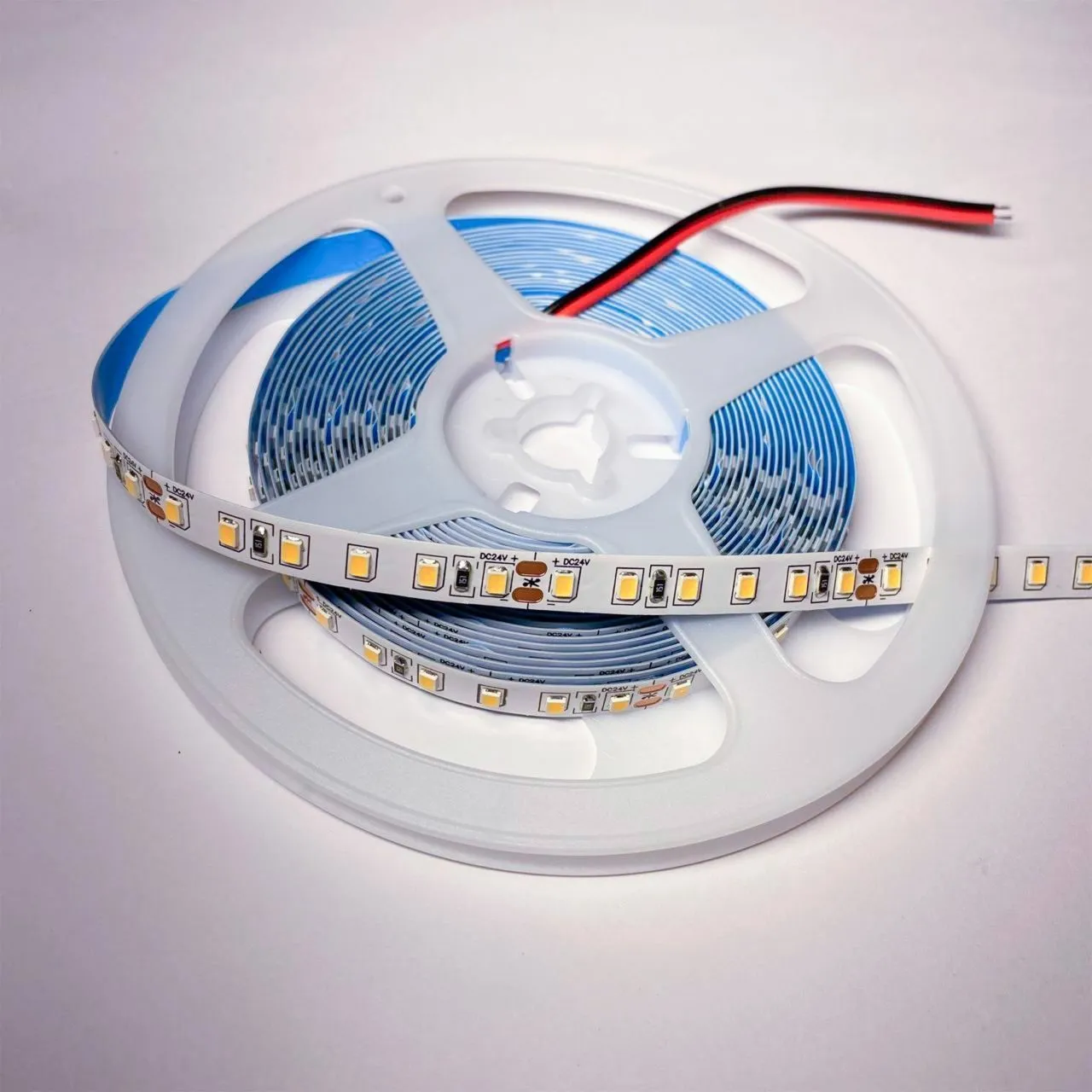 Лента 7LED 2835 120 IP20 9,6w тепл 12v