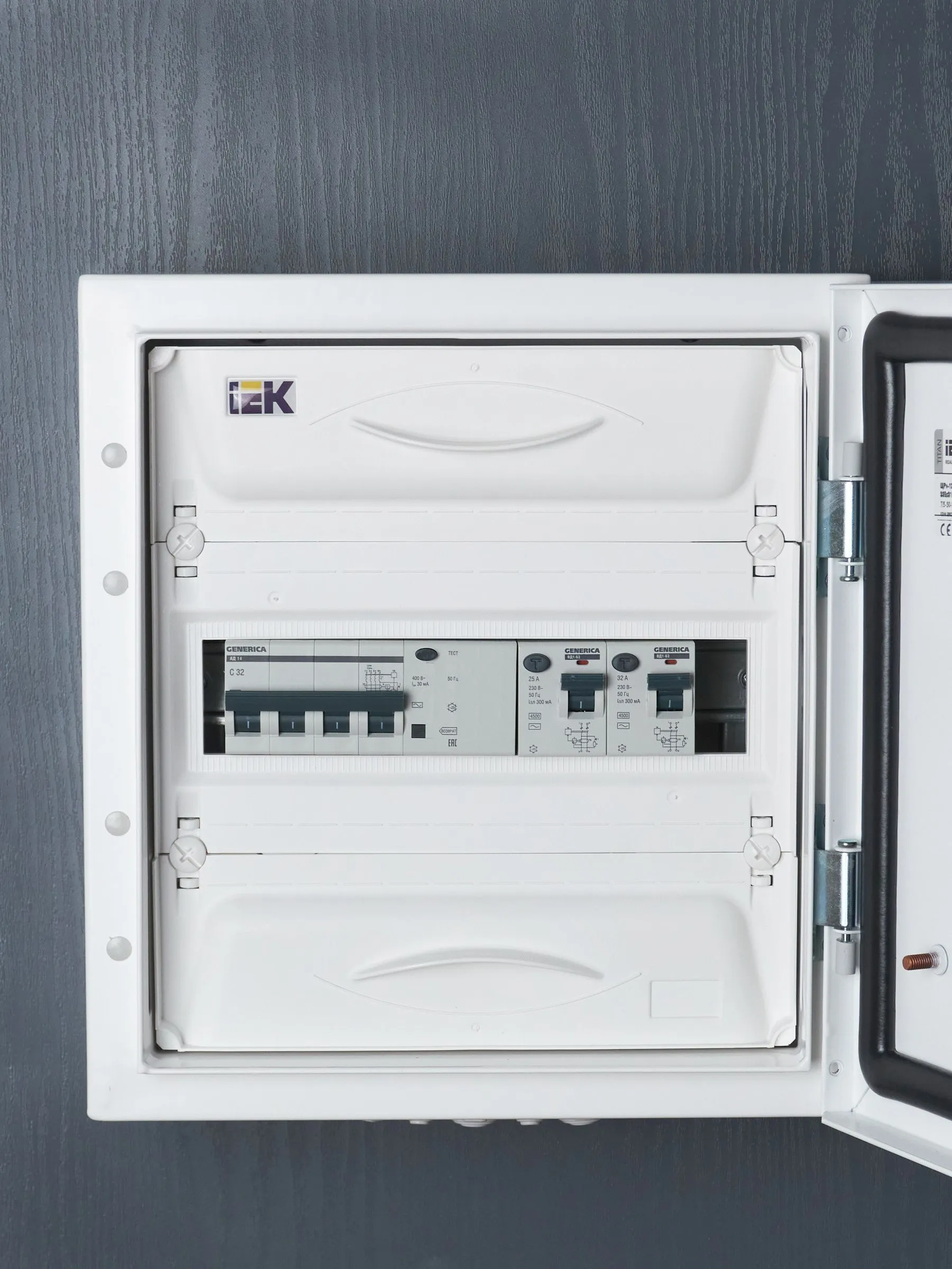 Выключатель дифференциальный (УЗО) ВД1-63 2Р 32А 300мА GENERICA - Фото 6