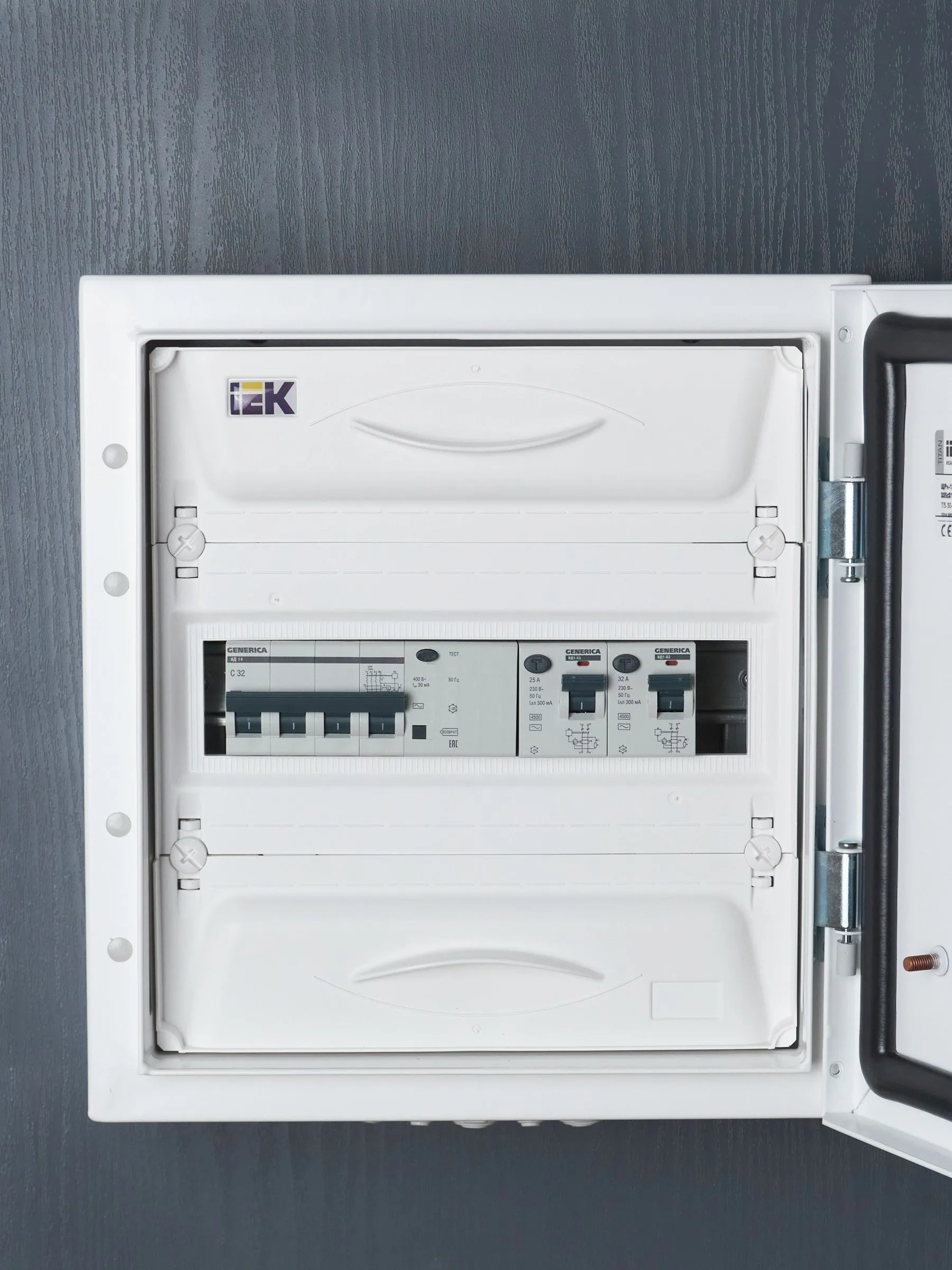 Выключатель дифференциальный (УЗО) ВД1-63 2Р 25А 300мА GENERICA - Фото 6