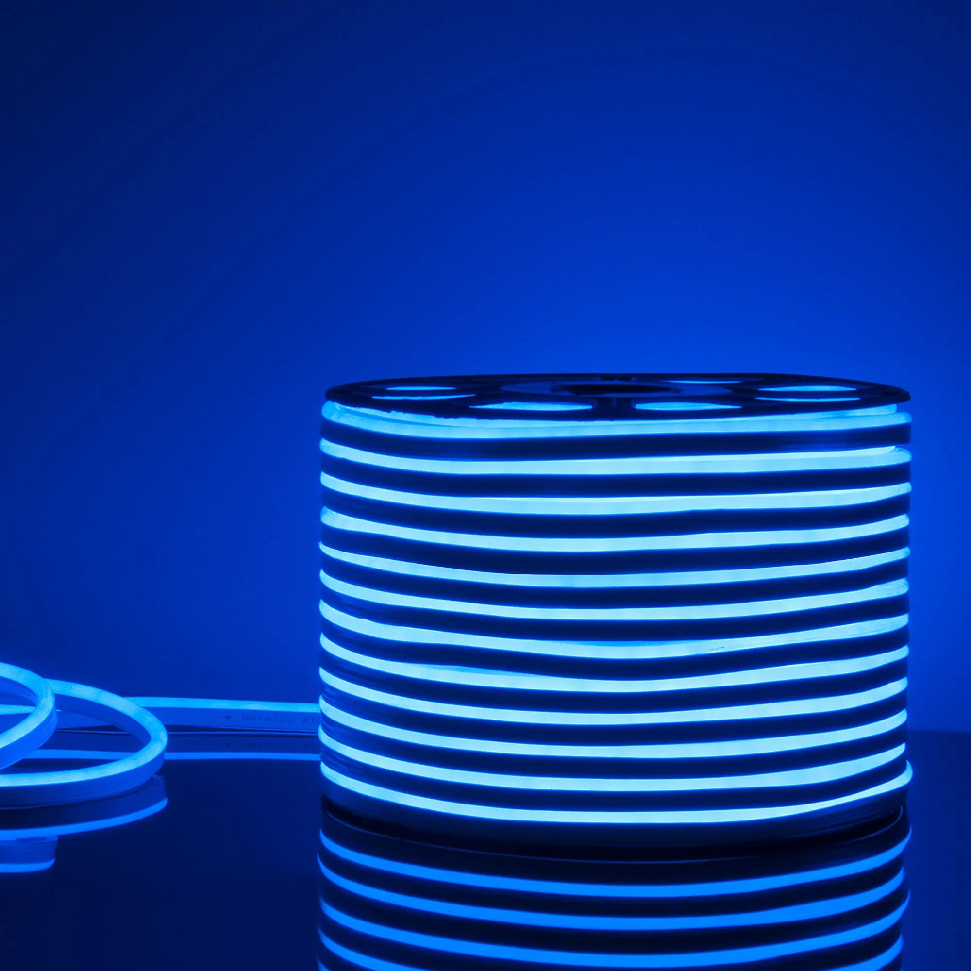 Гибкий неон светодиодный 220V 9,6W 120Led 2835 IP67 односторонний синий, 50 м Elektrostandard